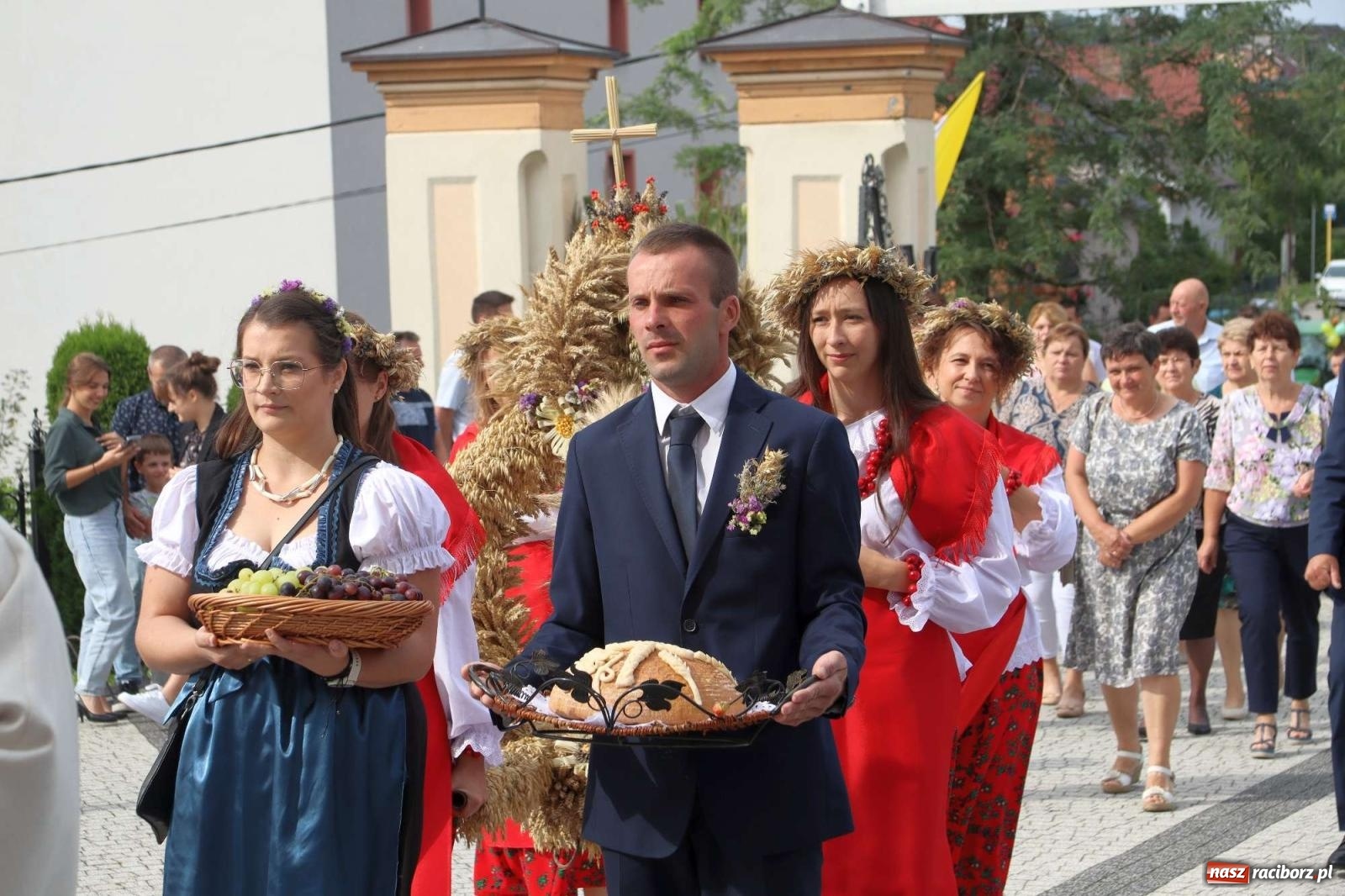 Zdjęcie w galerii na portalu naszraciborz.pl: Błażejowice gospodarzem dożynek w parafii Sławików [FOTO] wiadomości z regionu