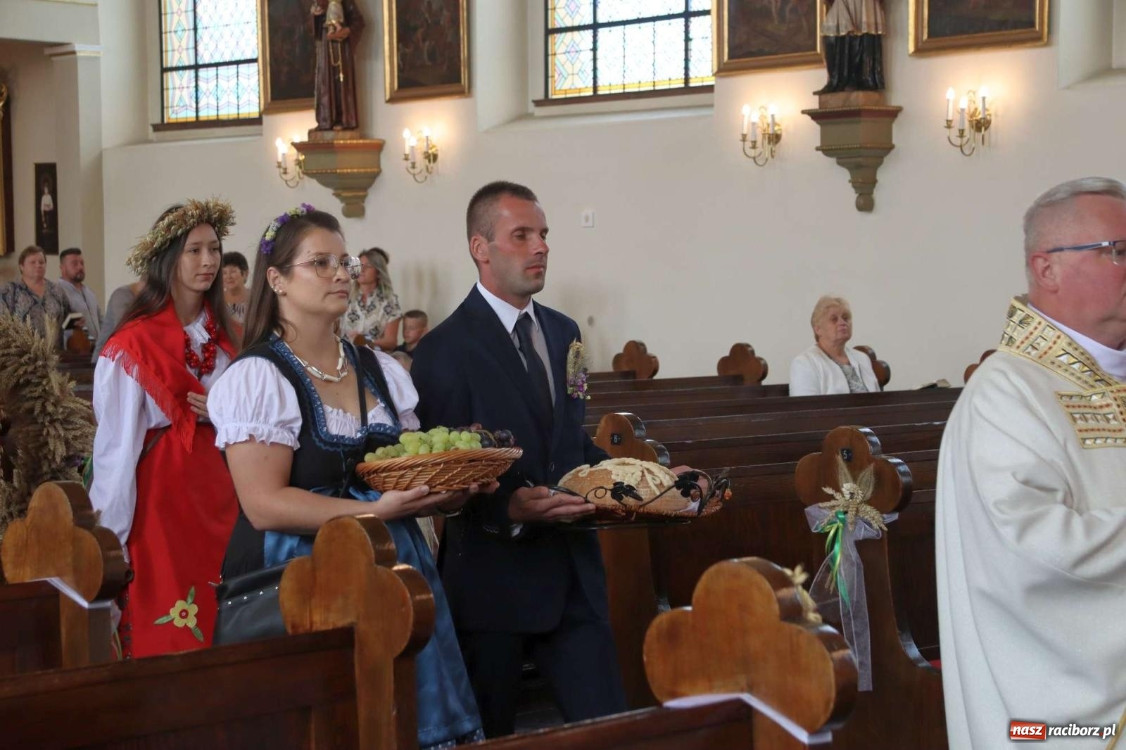Zdjęcie w galerii na portalu naszraciborz.pl: Błażejowice gospodarzem dożynek w parafii Sławików [FOTO] wiadomości z regionu