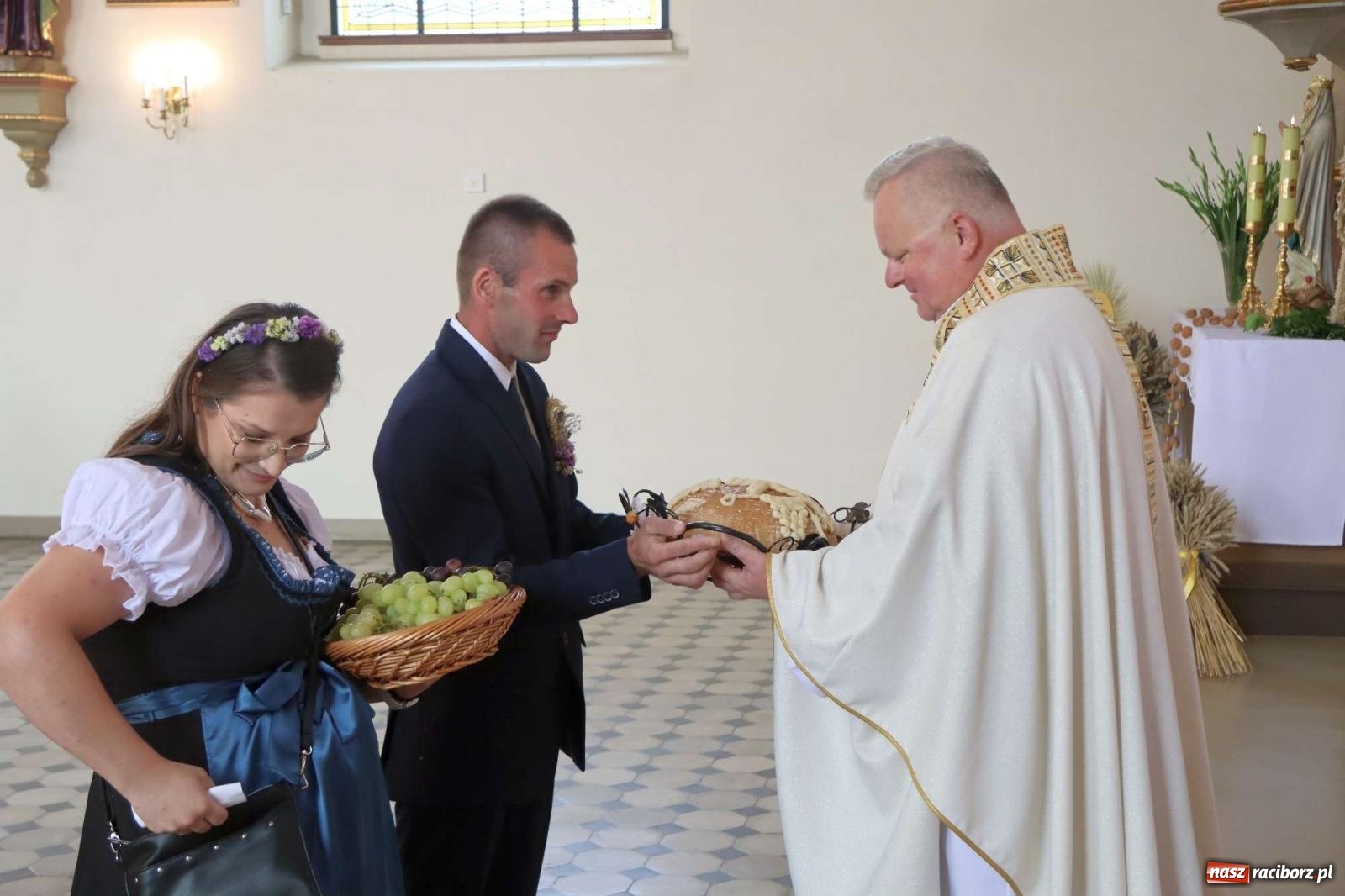 Zdjęcie w galerii na portalu naszraciborz.pl: Błażejowice gospodarzem dożynek w parafii Sławików [FOTO] wiadomości z regionu