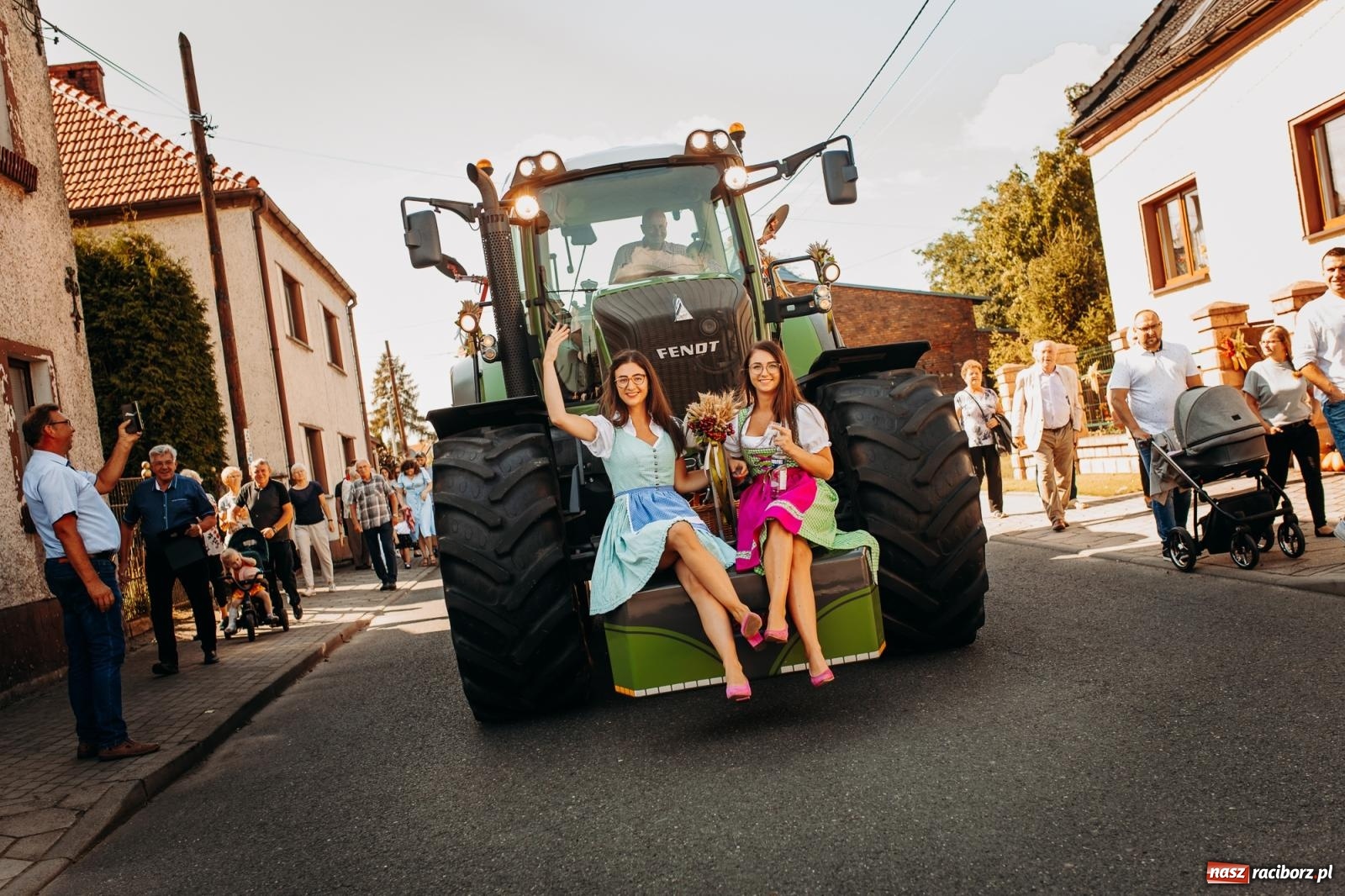 Zdjęcie w galerii na portalu naszraciborz.pl: Tak się bawi Studzienna! Dożynki 2023 [FOTO i WIDEO] wiadomości z regionu