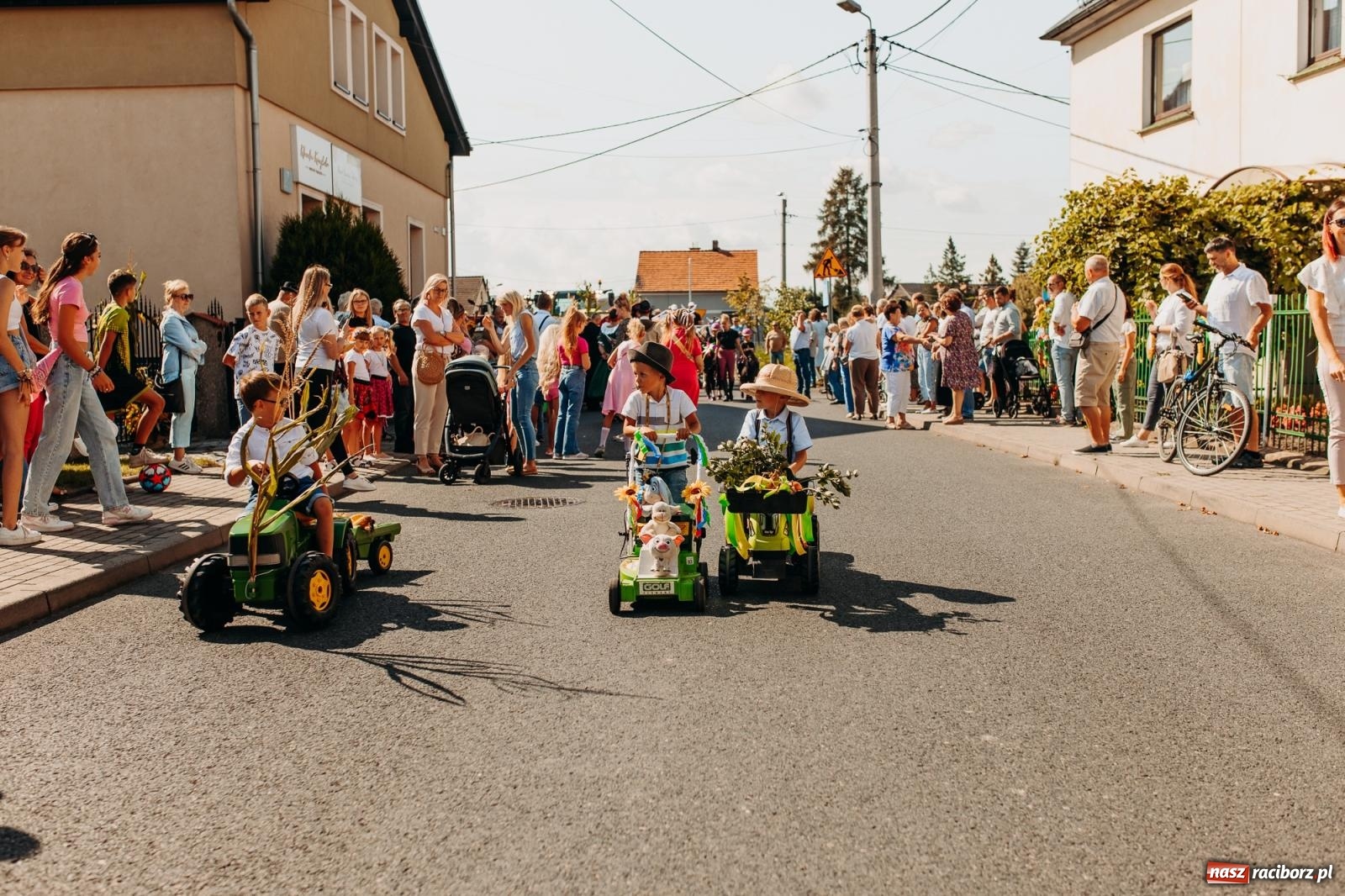 Zdjęcie w galerii na portalu naszraciborz.pl: Tak się bawi Studzienna! Dożynki 2023 [FOTO i WIDEO] wiadomości z regionu
