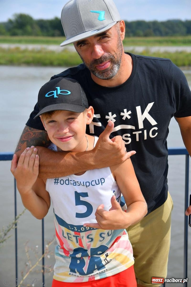 Zdjęcie w galerii na portalu naszraciborz.pl: Śmiałkowie pod zaporą. Najdłuższy dystans Odra Sup Cup 2023 [FOTO i WIDEO] wiadomości z regionu