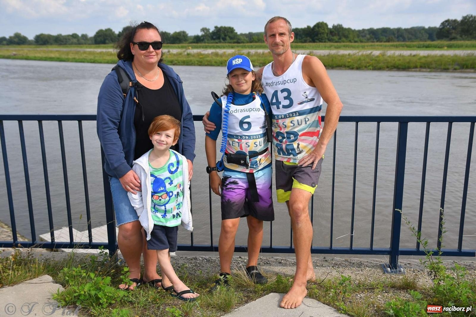 Zdjęcie w galerii na portalu naszraciborz.pl: Śmiałkowie pod zaporą. Najdłuższy dystans Odra Sup Cup 2023 [FOTO i WIDEO] wiadomości z regionu