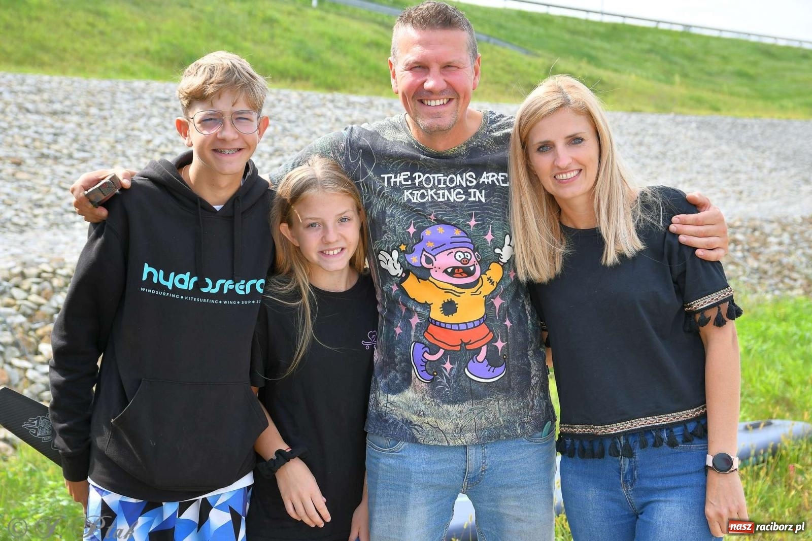 Zdjęcie w galerii na portalu naszraciborz.pl: Śmiałkowie pod zaporą. Najdłuższy dystans Odra Sup Cup 2023 [FOTO i WIDEO] wiadomości z regionu