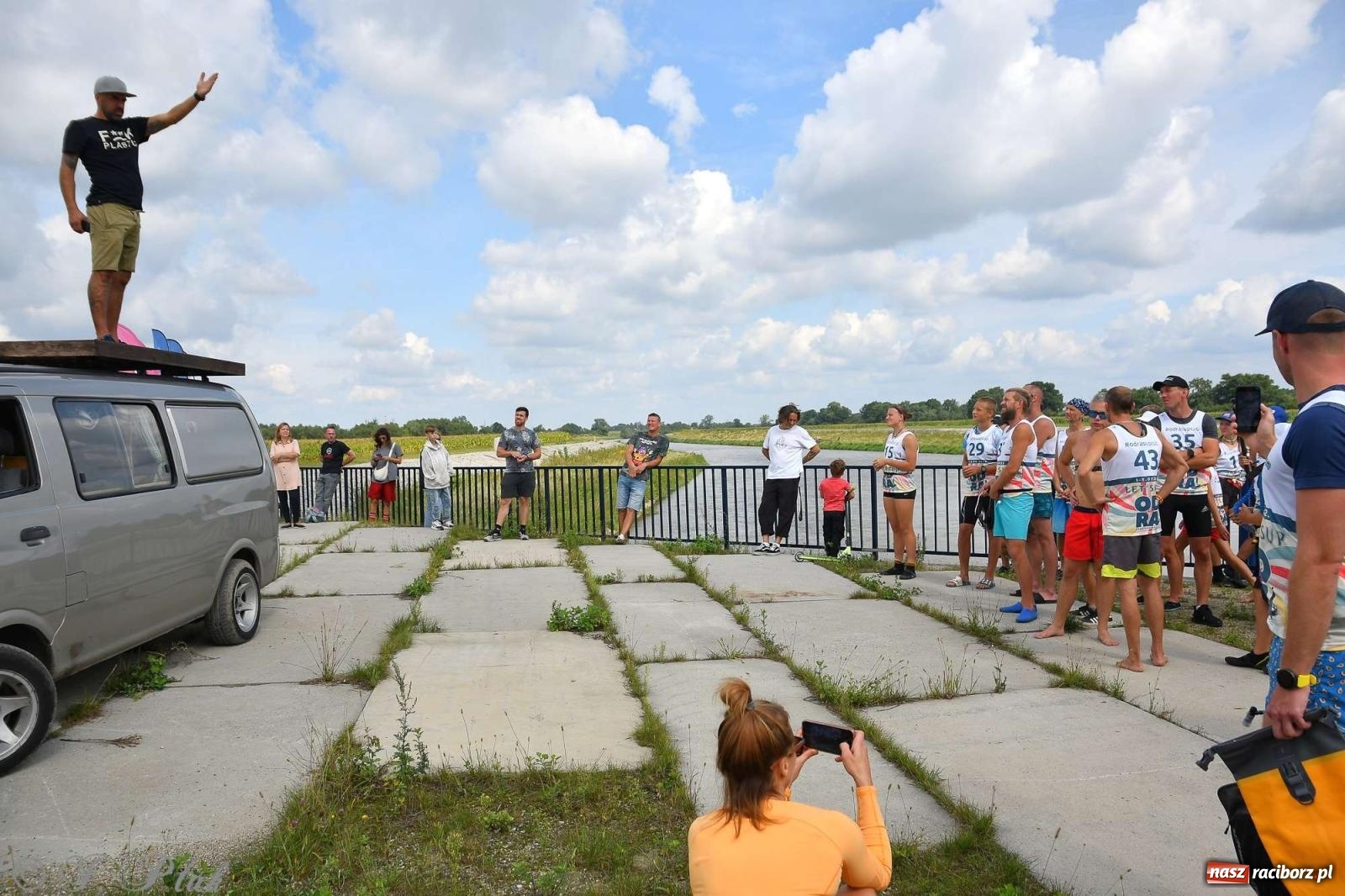 Zdjęcie w galerii na portalu naszraciborz.pl: Śmiałkowie pod zaporą. Najdłuższy dystans Odra Sup Cup 2023 [FOTO i WIDEO] wiadomości z regionu