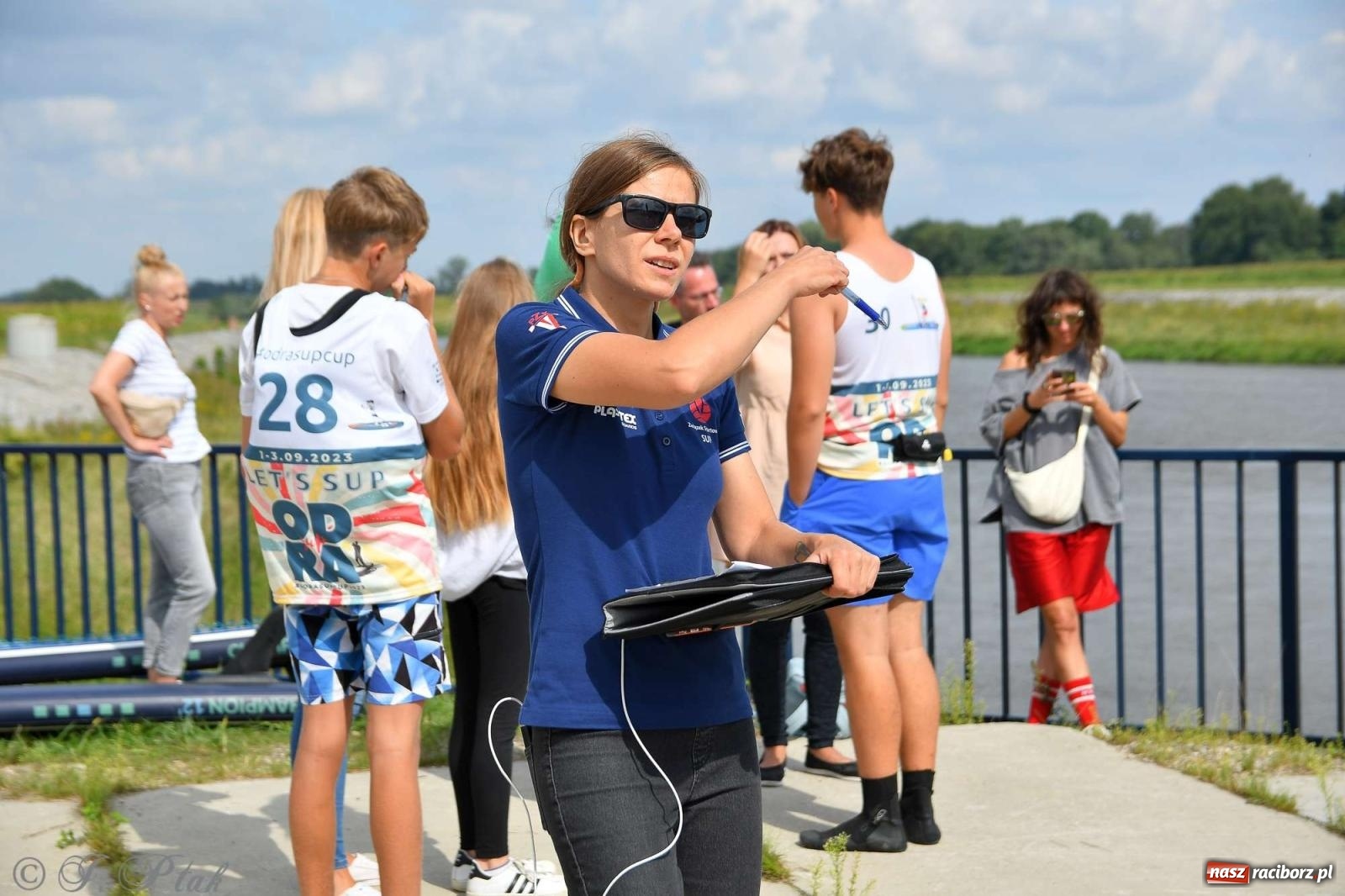 Zdjęcie w galerii na portalu naszraciborz.pl: Śmiałkowie pod zaporą. Najdłuższy dystans Odra Sup Cup 2023 [FOTO i WIDEO] wiadomości z regionu