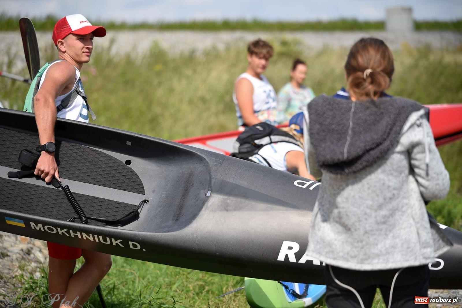 Zdjęcie w galerii na portalu naszraciborz.pl: Śmiałkowie pod zaporą. Najdłuższy dystans Odra Sup Cup 2023 [FOTO i WIDEO] wiadomości z regionu