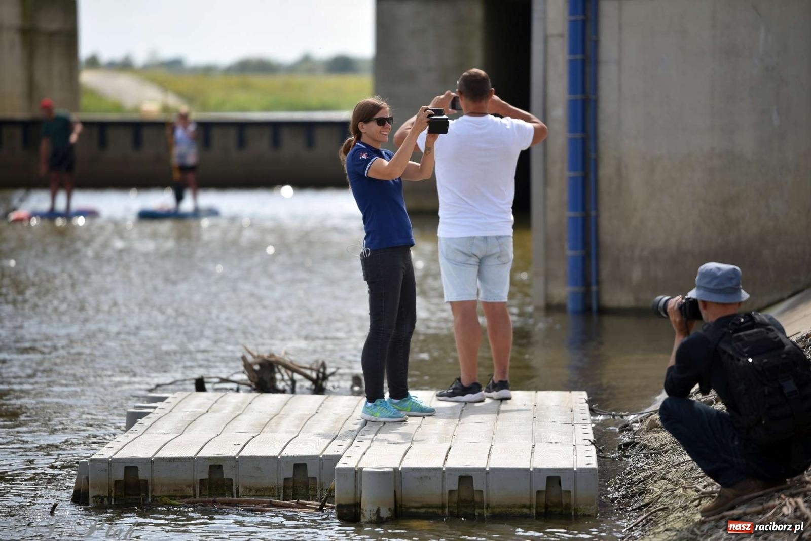 Zdjęcie w galerii na portalu naszraciborz.pl: Śmiałkowie pod zaporą. Najdłuższy dystans Odra Sup Cup 2023 [FOTO i WIDEO] wiadomości z regionu