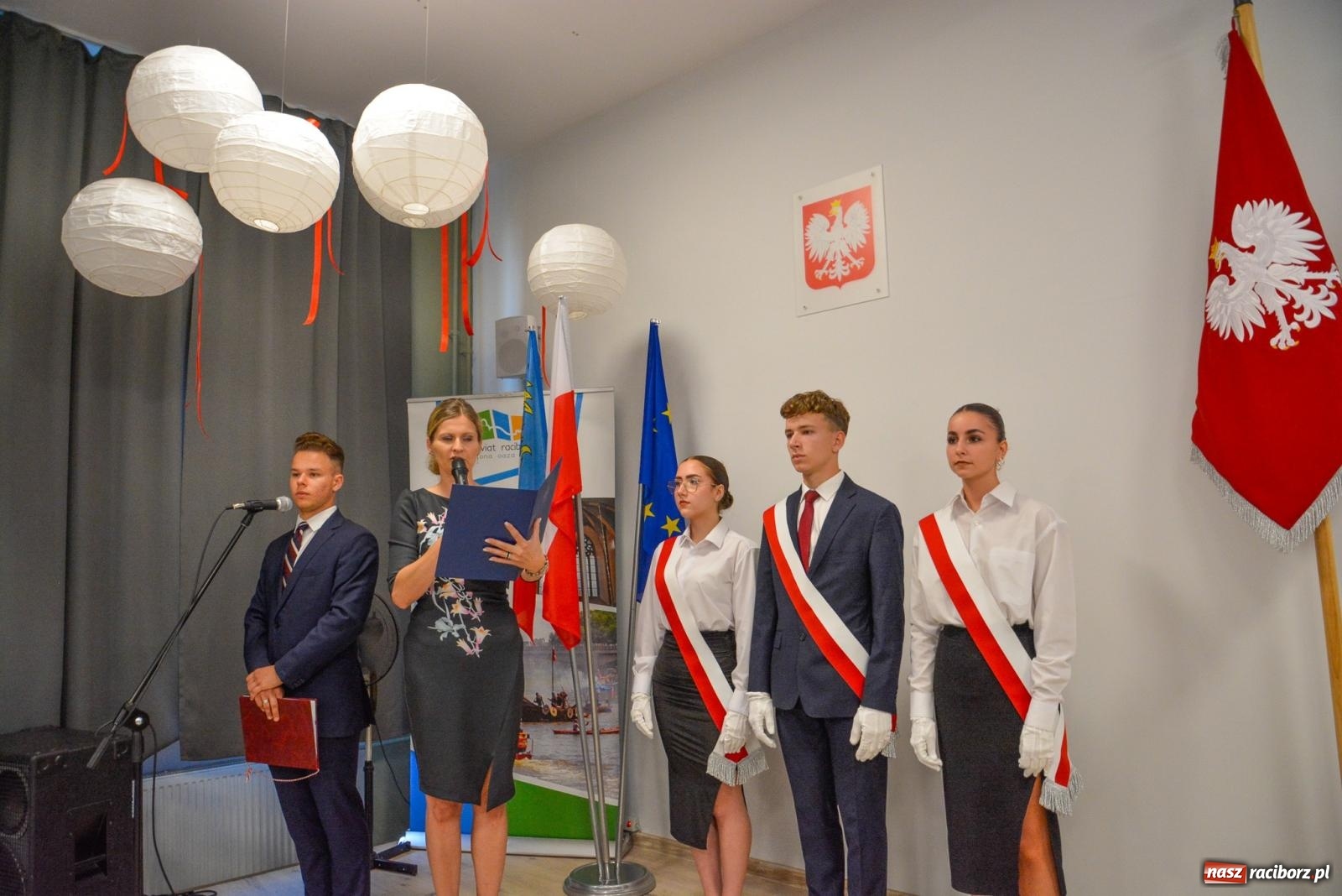 Zdjęcie w galerii na portalu naszraciborz.pl: Misja, kasa i wstyd. Powiatowe rozpoczęcie roku szkolnego w Gastronomiku wiadomości z regionu