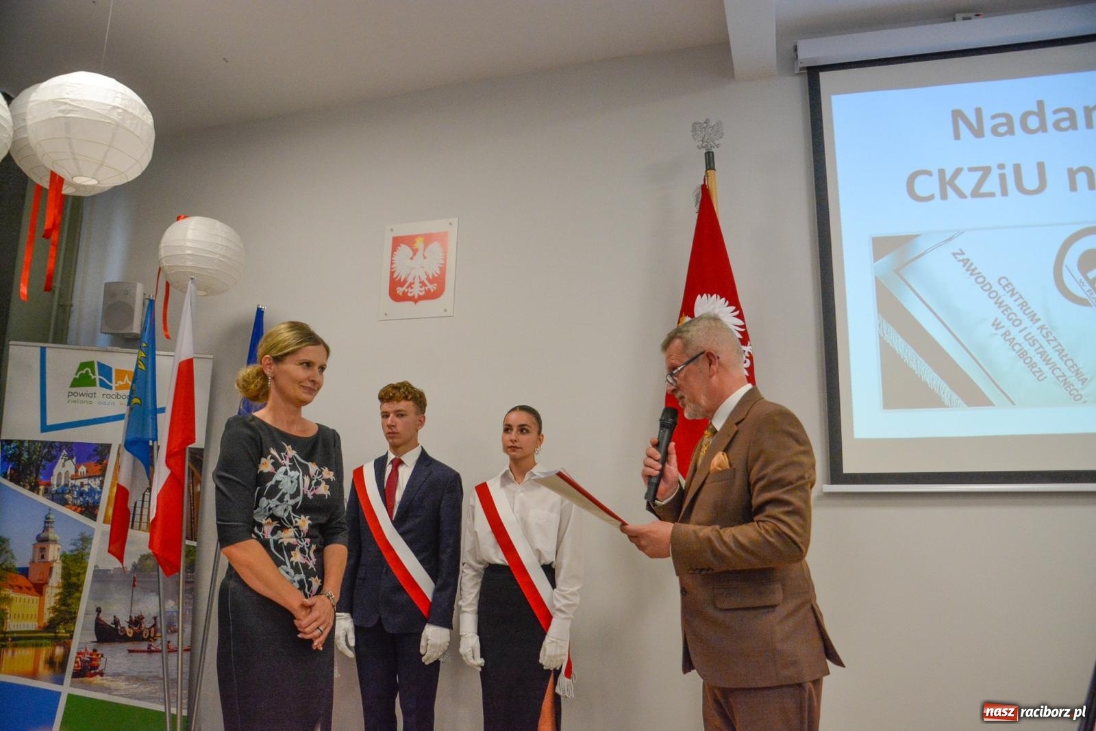 Zdjęcie w galerii na portalu naszraciborz.pl: Misja, kasa i wstyd. Powiatowe rozpoczęcie roku szkolnego w Gastronomiku wiadomości z regionu