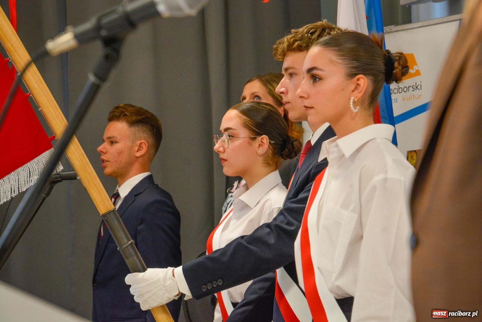 Zdjęcie w galerii na portalu naszraciborz.pl: Misja, kasa i wstyd. Powiatowe rozpoczęcie roku szkolnego w Gastronomiku wiadomości z regionu