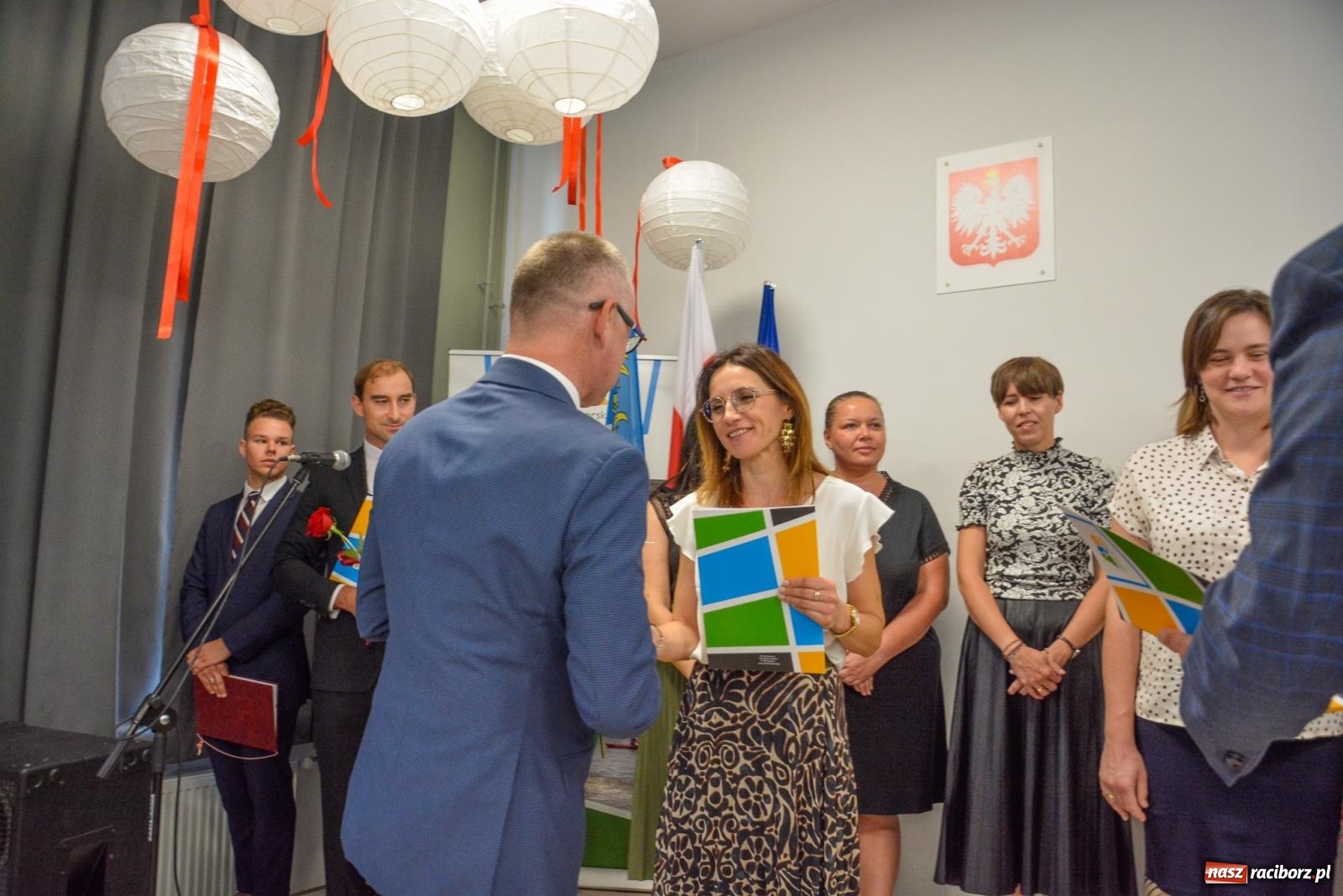 Zdjęcie w galerii na portalu naszraciborz.pl: Misja, kasa i wstyd. Powiatowe rozpoczęcie roku szkolnego w Gastronomiku wiadomości z regionu