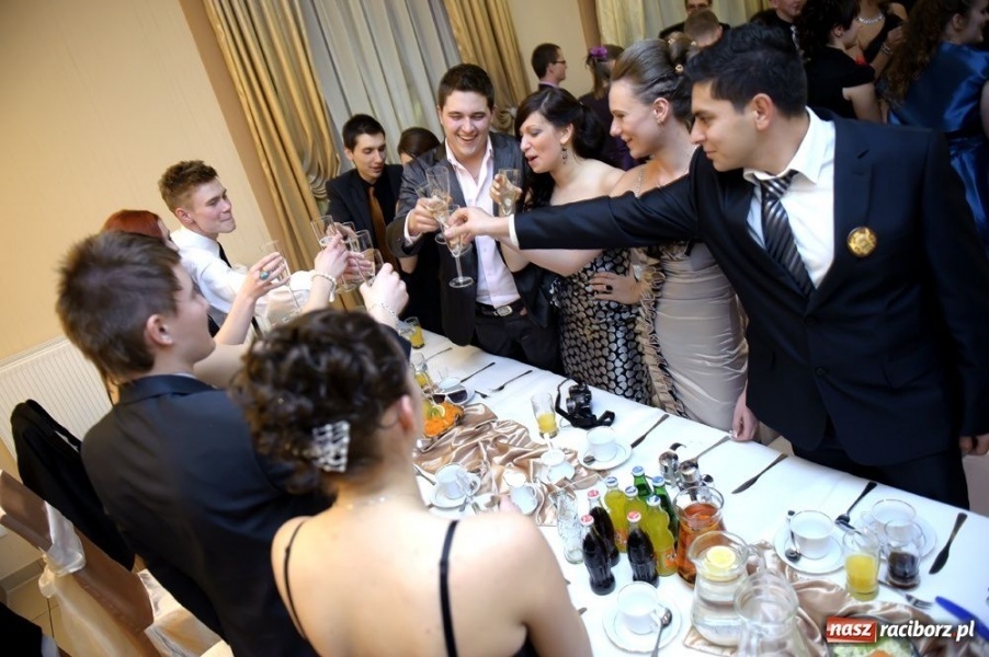 Zdjęcie w galerii na portalu naszraciborz.pl: ZSZ bawił się w Bravo wiadomości z regionu