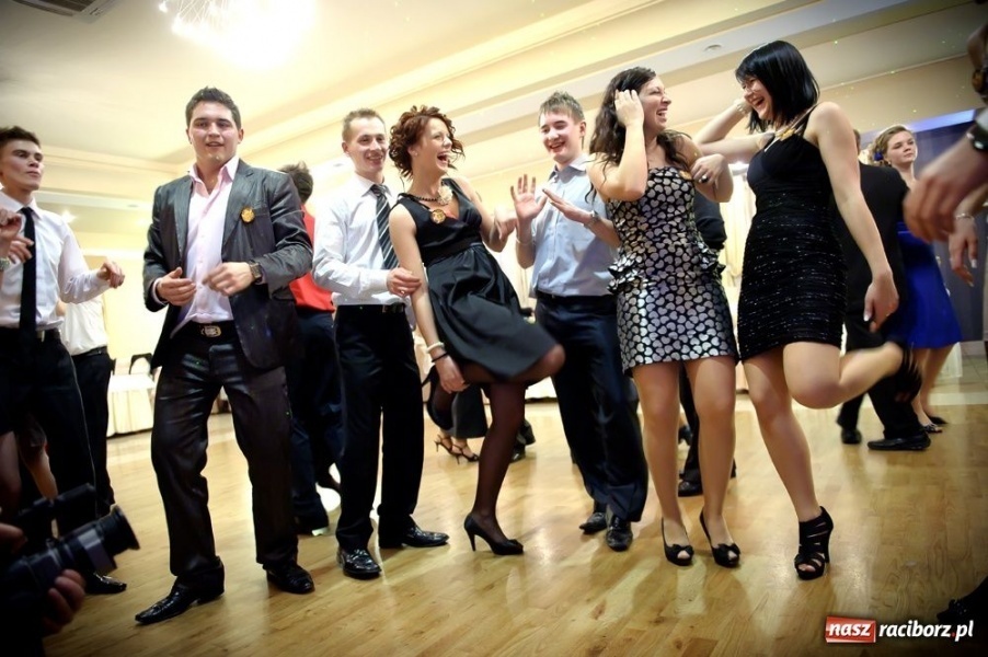 Zdjęcie w galerii na portalu naszraciborz.pl: ZSZ bawił się w Bravo wiadomości z regionu