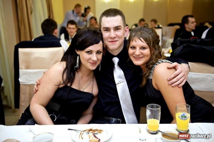 Zdjęcie w galerii na portalu naszraciborz.pl: ZSZ bawił się w Bravo wiadomości z regionu