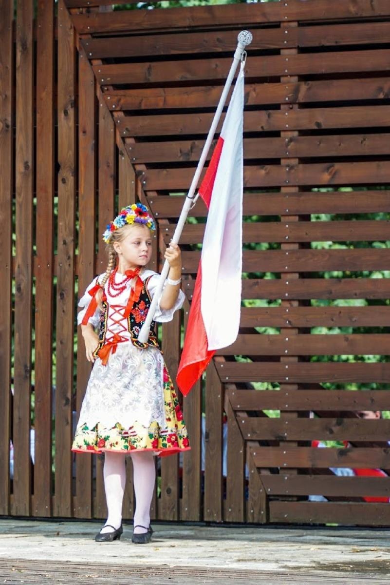 Zdjęcie w galerii na portalu naszraciborz.pl: Raciborzanie na czeskiej scenie razem z Argentyńczykami i Indonezyjczykami wiadomości z regionu