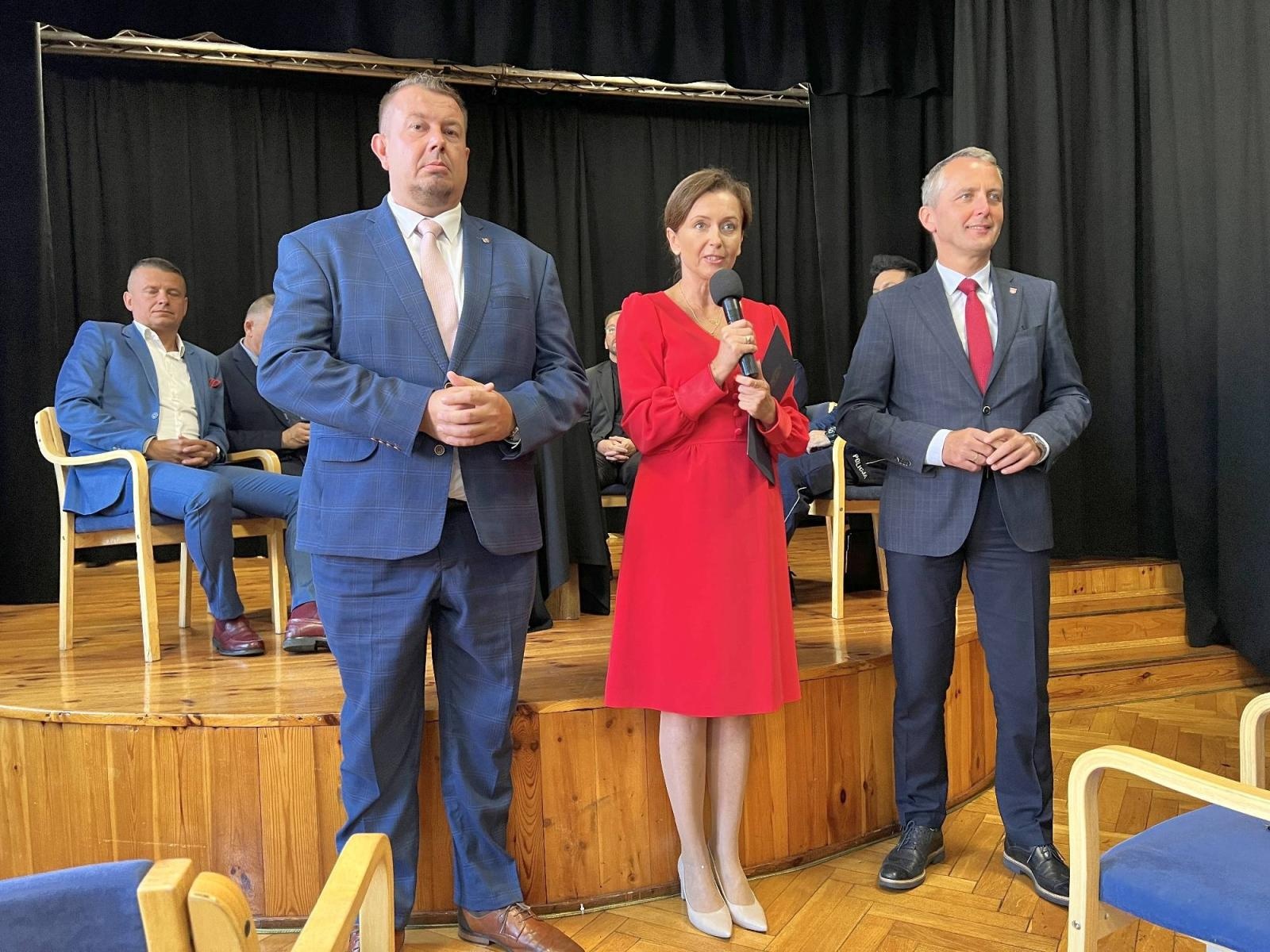 Zdjęcie w galerii na portalu naszraciborz.pl: Współczesne aspekty bezpieczeństwa seniora. Debata w Strzesze wiadomości z regionu