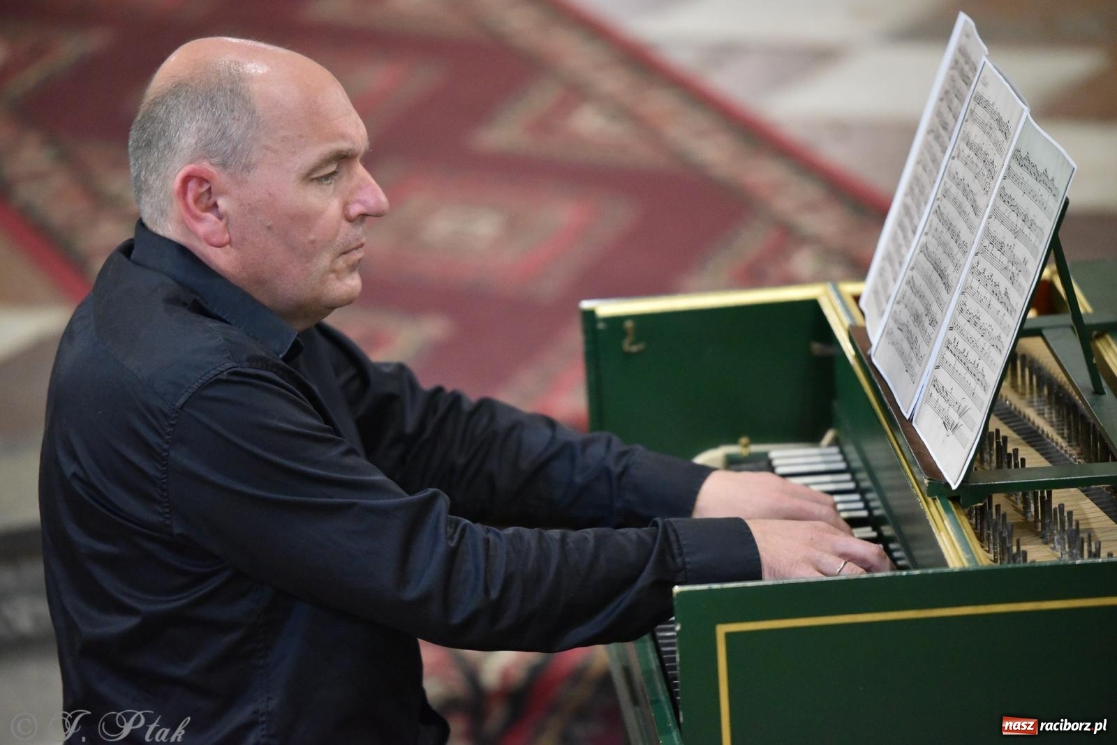 Zdjęcie w galerii na portalu naszraciborz.pl: W kręgu rodziny Bachów. Koncert w kościele farnym [FOTO i WIDEO] wiadomości z regionu