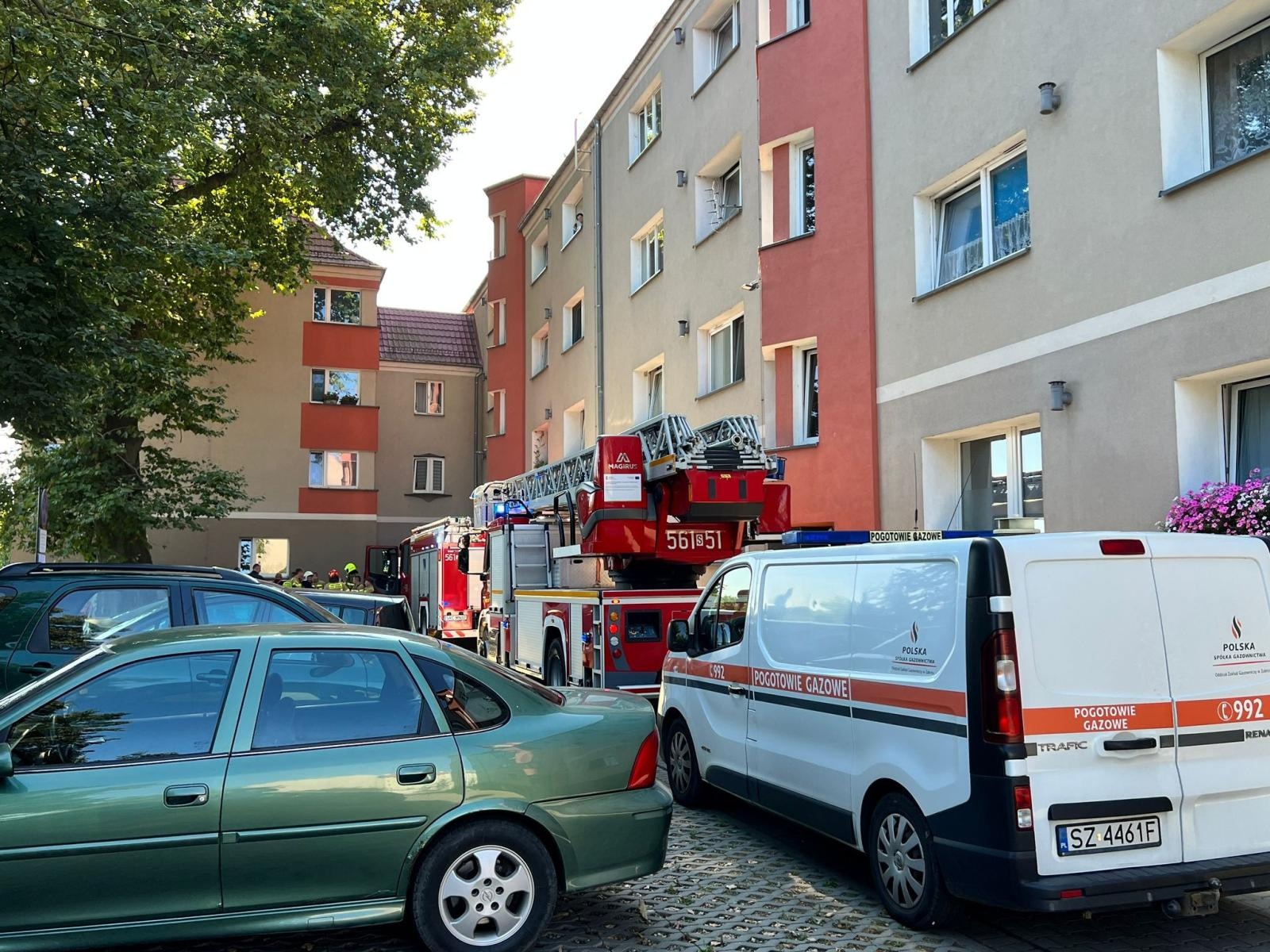 Zdjęcie w galerii na portalu naszraciborz.pl: Strażacka akcja przy Kościuszki. W akcji pięć zastępów [FOTO] wiadomości z regionu