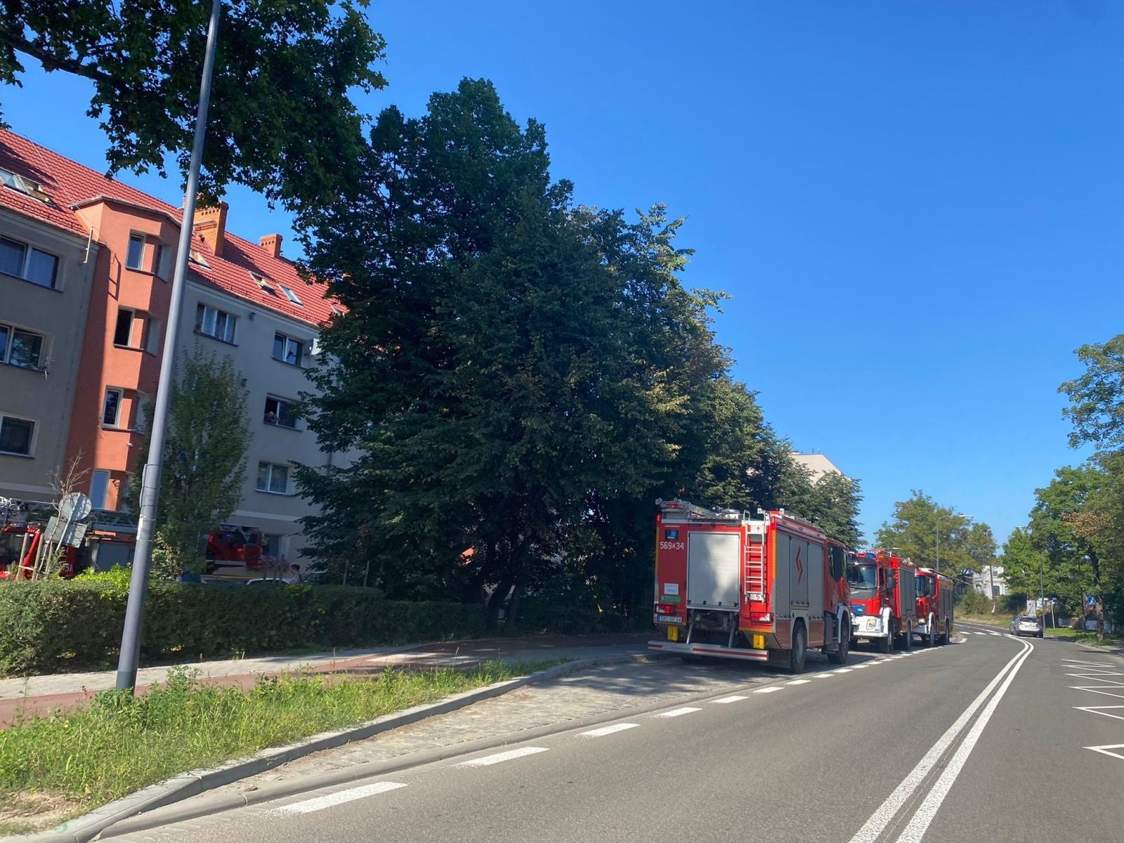 Zdjęcie w galerii na portalu naszraciborz.pl: Strażacka akcja przy Kościuszki. W akcji pięć zastępów [FOTO] wiadomości z regionu