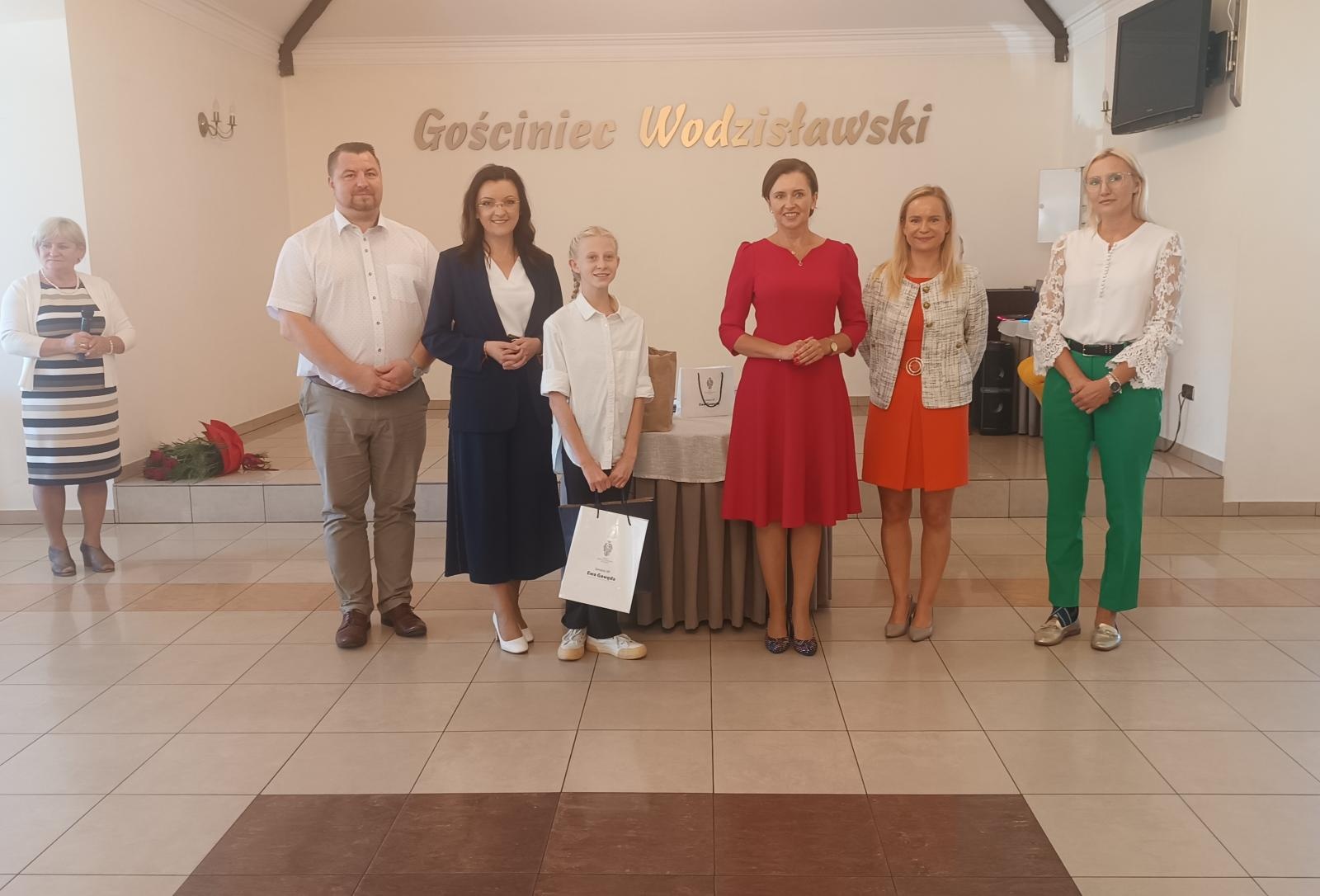 Zdjęcie w galerii na portalu naszraciborz.pl: Sukces uczniów z Rudnika w konkursie senackim List do Taty wiadomości z regionu