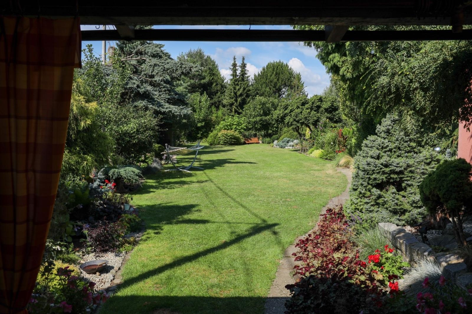 Zdjęcie w galerii na portalu naszraciborz.pl: Konkurs Zielono Mi - laureatki w kategorii najpiękniejszy ogród przydomowy wiadomości z regionu