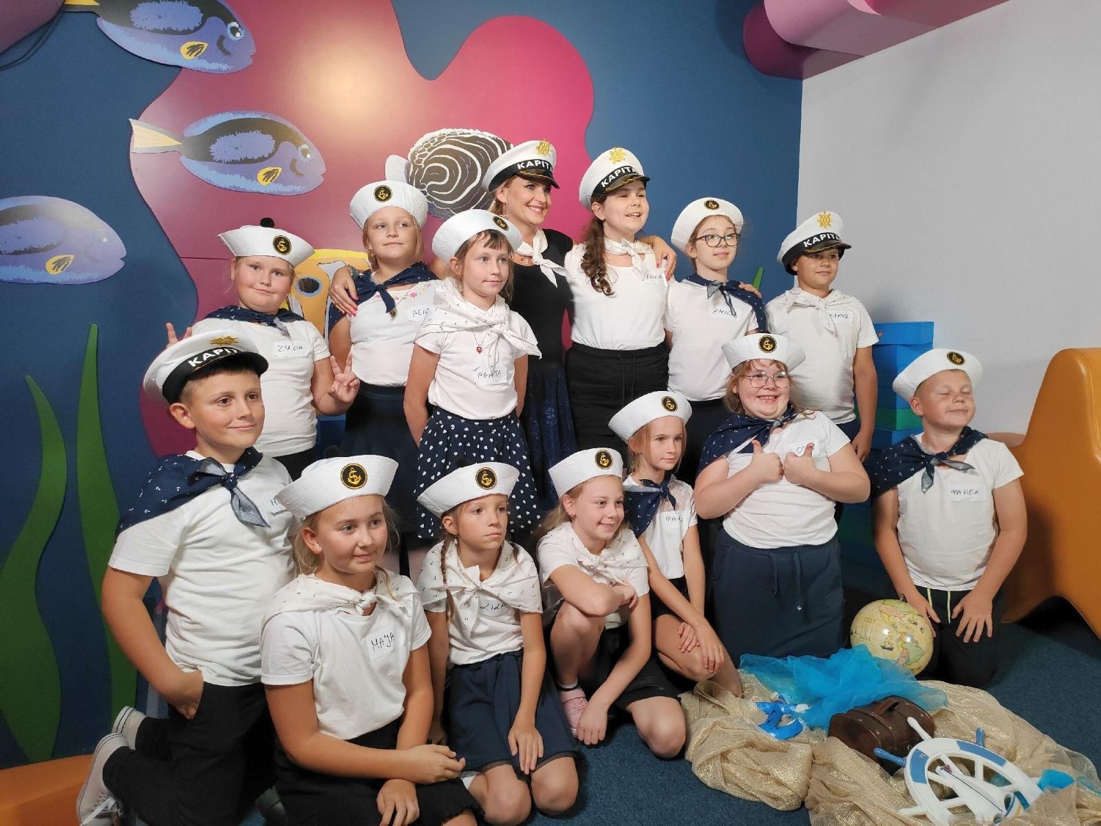 Zdjęcie w galerii na portalu naszraciborz.pl: Świadomość procentuje. SP Tworków w ogólnopolskim konkursie wiadomości z regionu