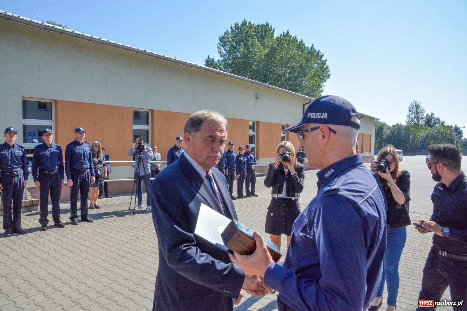Zdjęcie w galerii na portalu naszraciborz.pl: Do Pietrowic Wielkich wrócił posterunek policji [FOTO i WIDEO] wiadomości z regionu