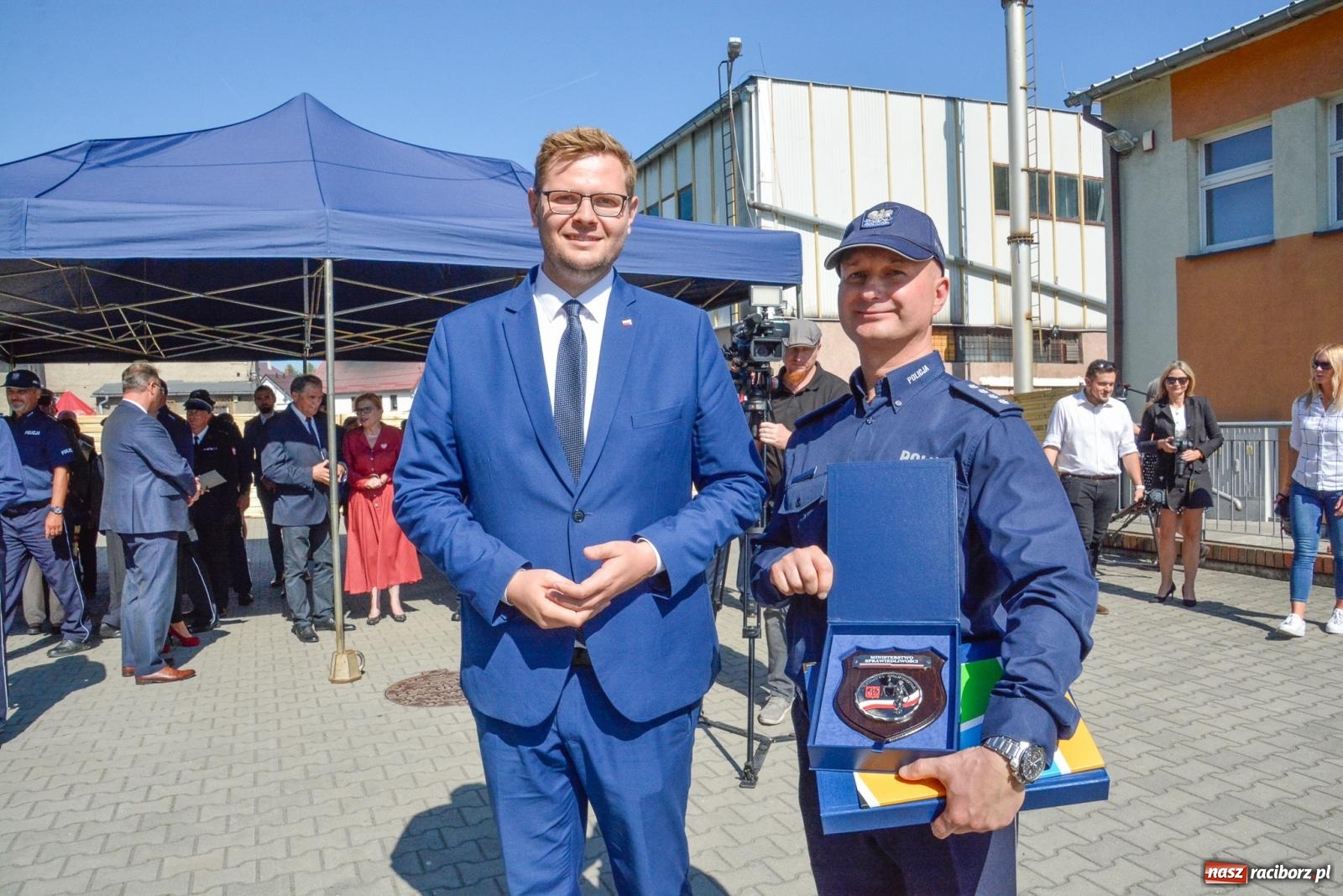 Zdjęcie w galerii na portalu naszraciborz.pl: Do Pietrowic Wielkich wrócił posterunek policji [FOTO i WIDEO] wiadomości z regionu