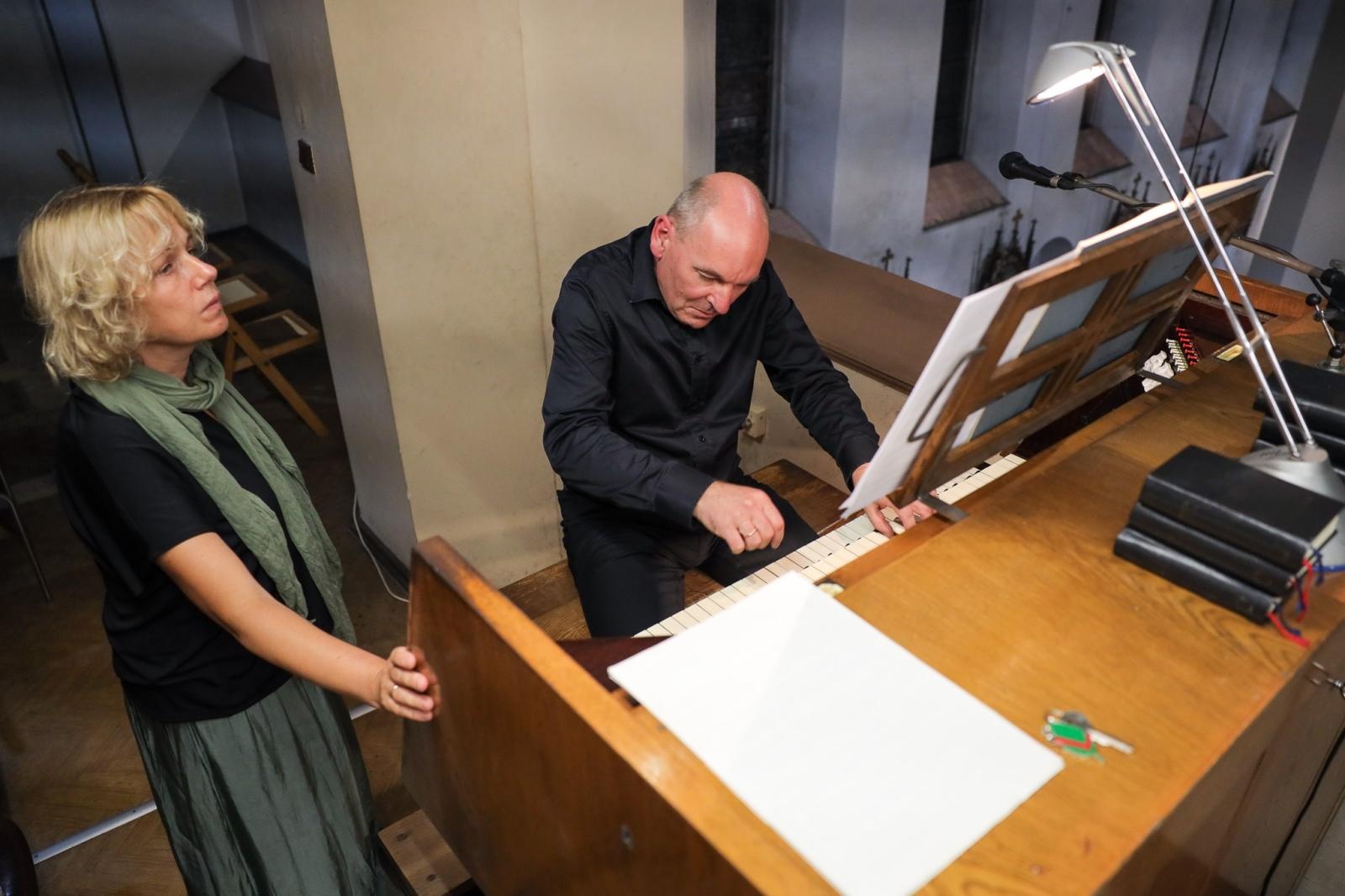 Zdjęcie w galerii na portalu naszraciborz.pl: Inauguracja XXXVI Dni Muzyki Organowej i Kameralnej im. H.Klai wiadomości z regionu