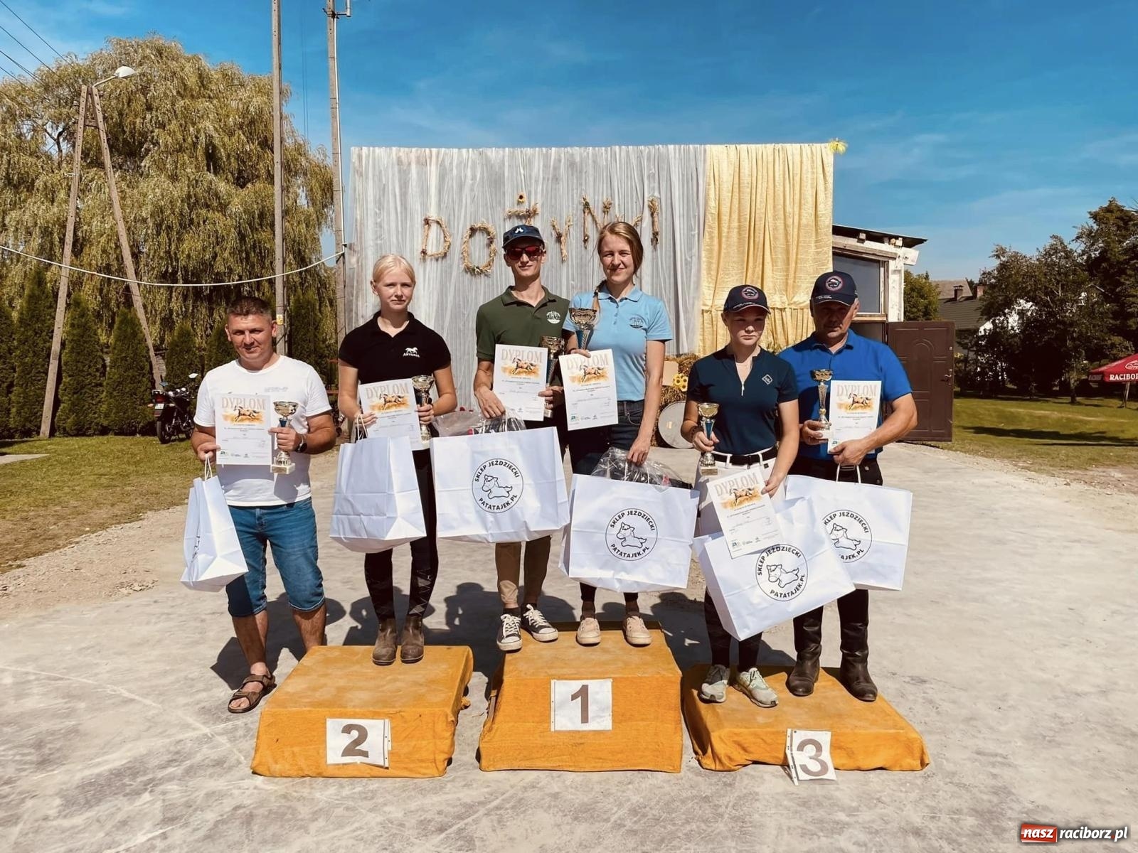 Zdjęcie w galerii na portalu naszraciborz.pl: Cesarskie rajtowanie w Gamowie [FOTO i WIDEO] wiadomości z regionu