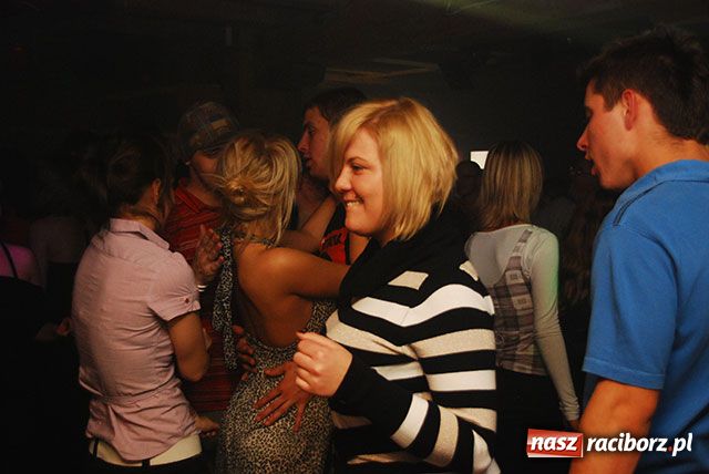 Zdjęcie w galerii na portalu naszraciborz.pl: Andrzejki w OZON-ie wiadomości z regionu