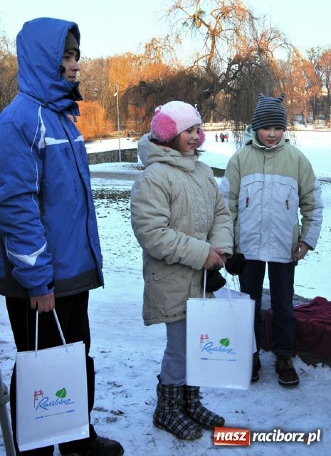 Zdjęcie w galerii na portalu naszraciborz.pl: Kotek, samolot i dmuchana orka... wiadomości z regionu