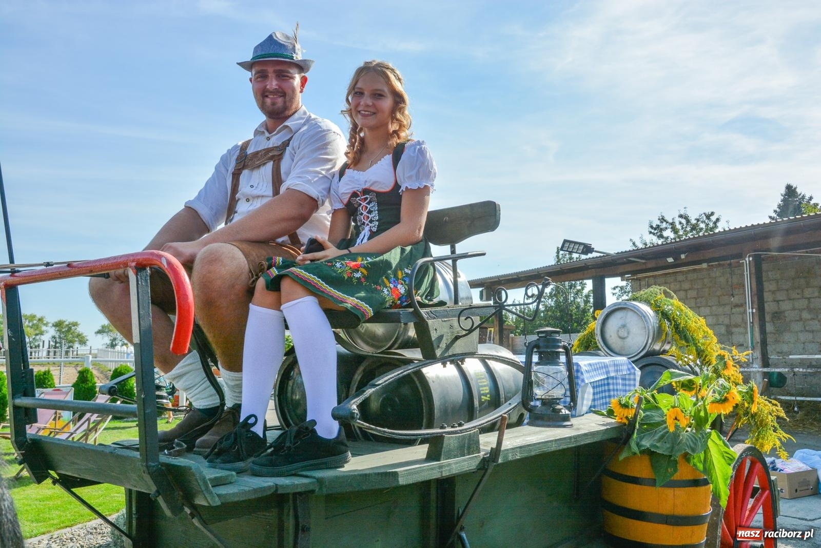 Zdjęcie w galerii na portalu naszraciborz.pl: Dziękowali za plony z kuflem w ręku. Dożynki w Żerdzinach [FOTO i WIDEO] wiadomości z regionu
