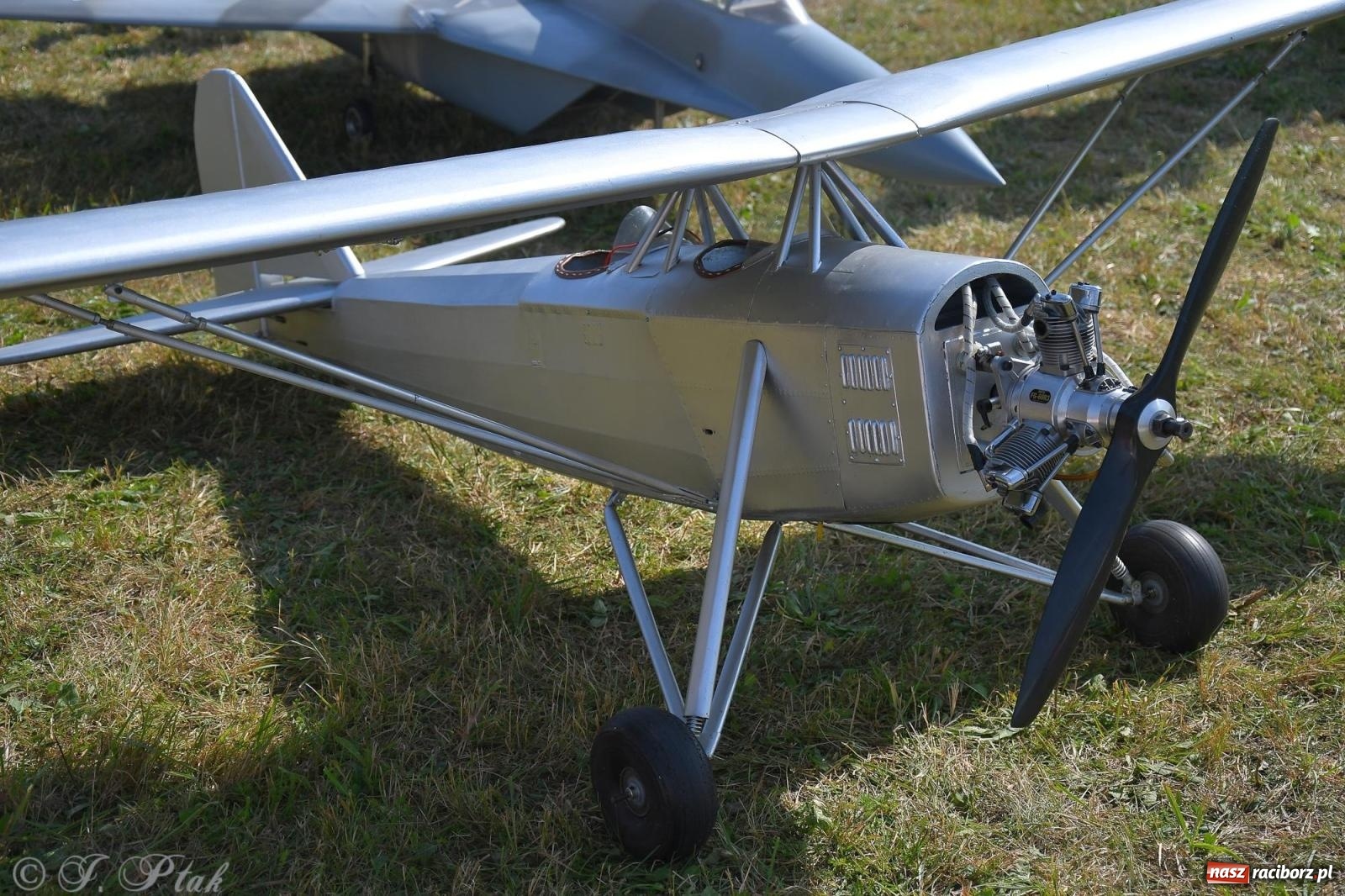 Zdjęcie w galerii na portalu naszraciborz.pl: Filmowe podsumowanie XVI Pikniku Modelarskiego [WIDEO] wiadomości z regionu