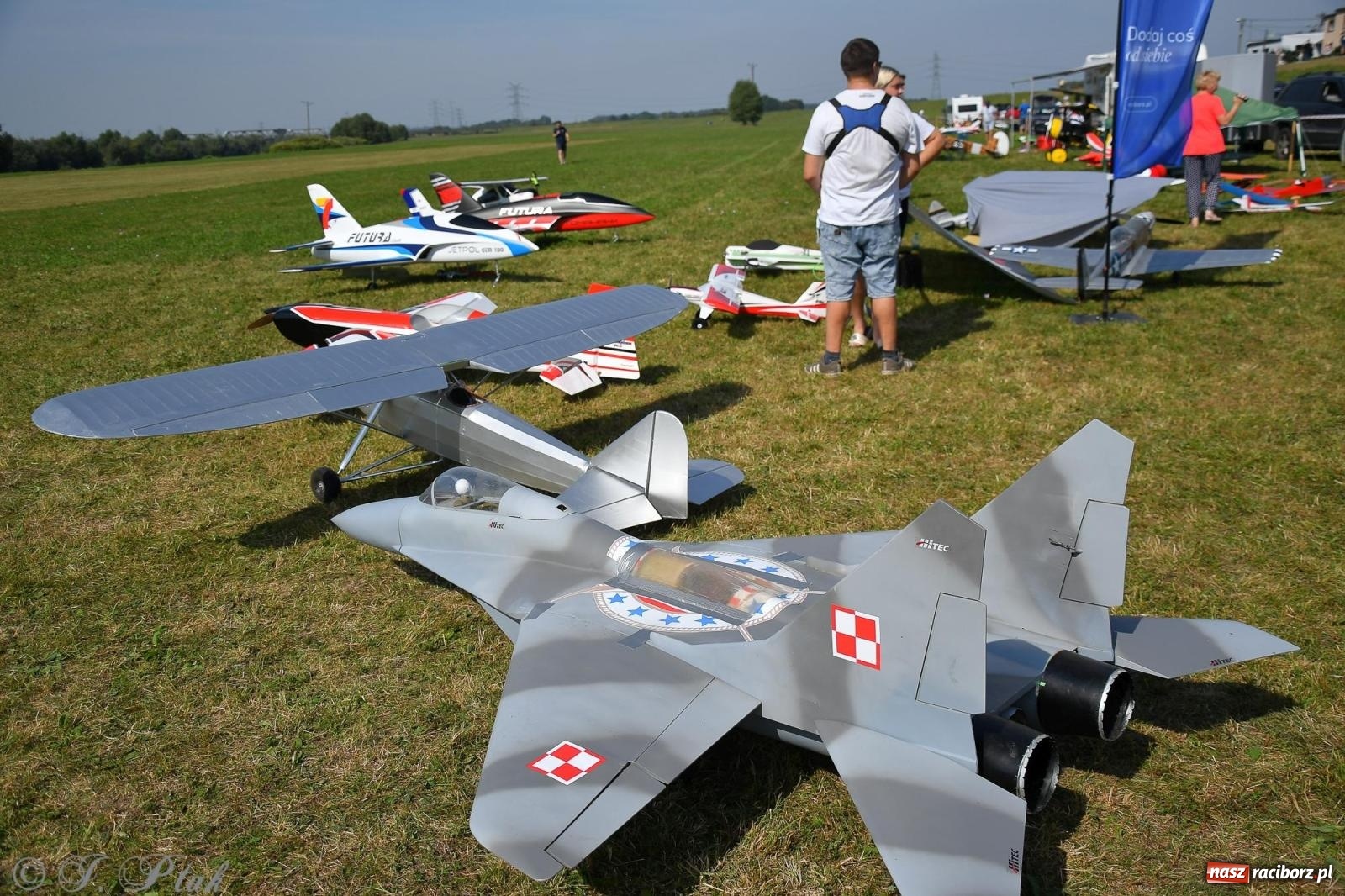 Zdjęcie w galerii na portalu naszraciborz.pl: Filmowe podsumowanie XVI Pikniku Modelarskiego [WIDEO] wiadomości z regionu