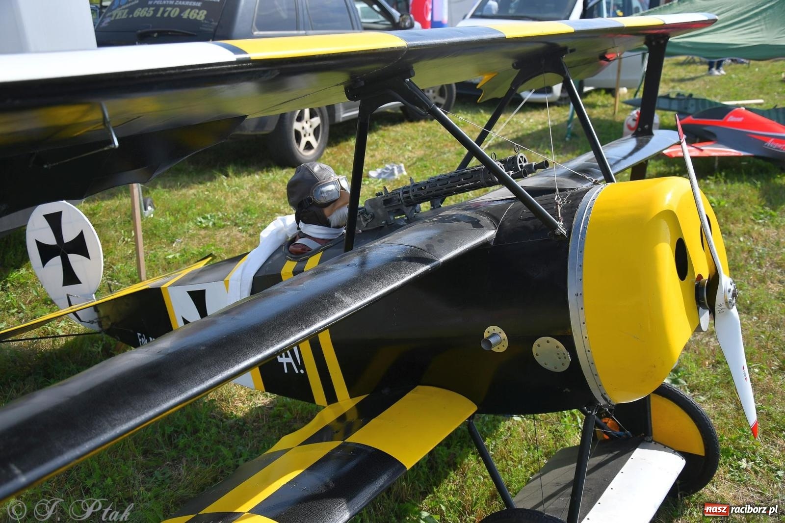 Zdjęcie w galerii na portalu naszraciborz.pl: Filmowe podsumowanie XVI Pikniku Modelarskiego [WIDEO] wiadomości z regionu