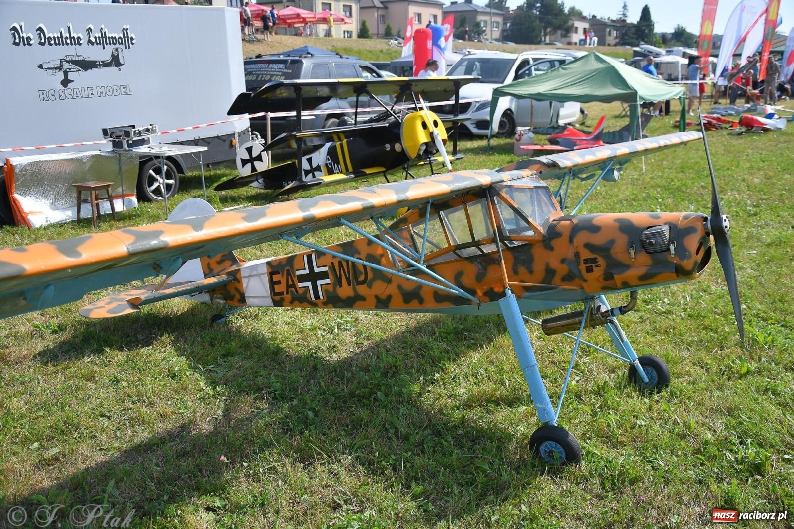 Zdjęcie w galerii na portalu naszraciborz.pl: Filmowe podsumowanie XVI Pikniku Modelarskiego [WIDEO] wiadomości z regionu