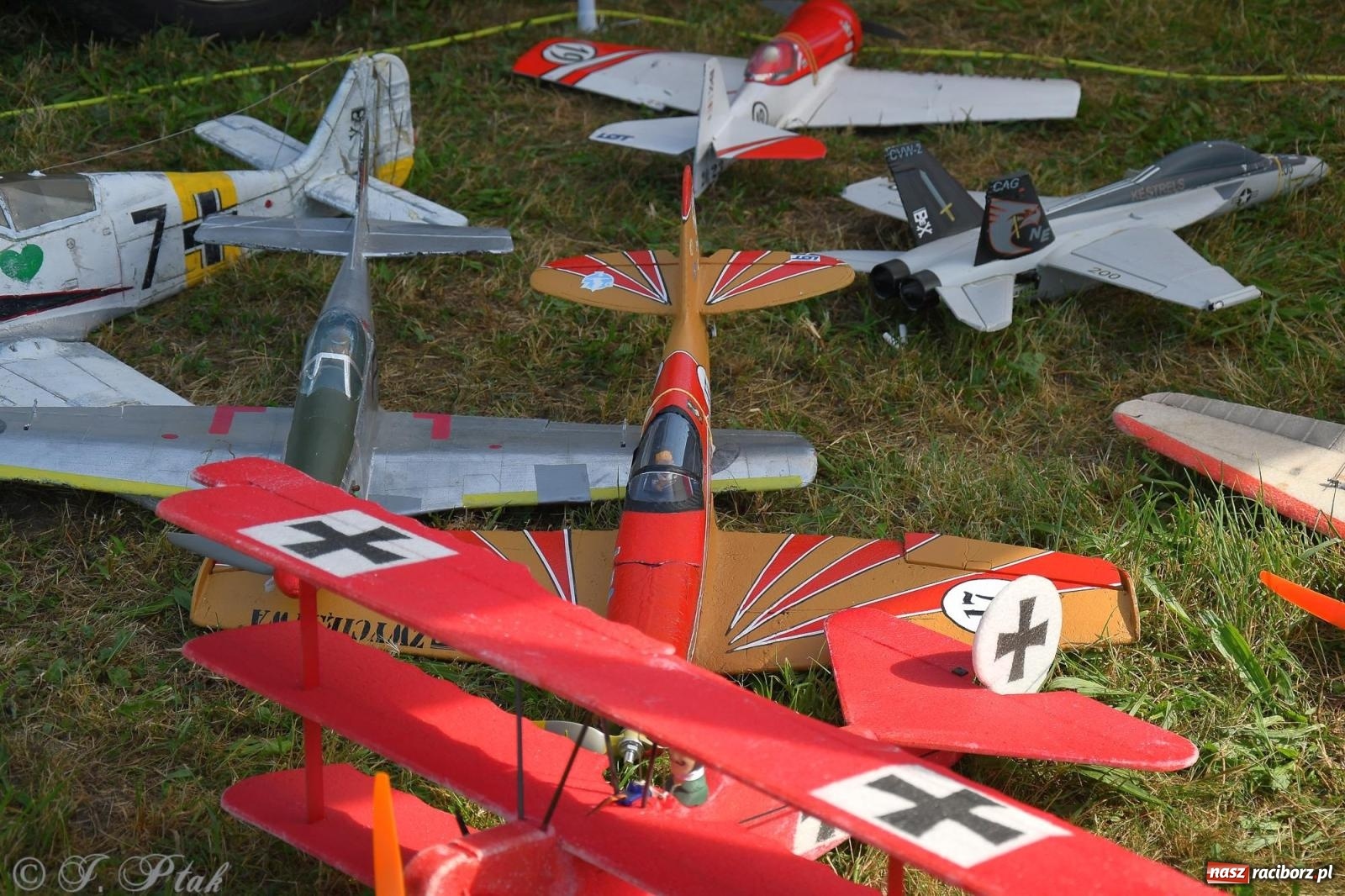 Zdjęcie w galerii na portalu naszraciborz.pl: Filmowe podsumowanie XVI Pikniku Modelarskiego [WIDEO] wiadomości z regionu