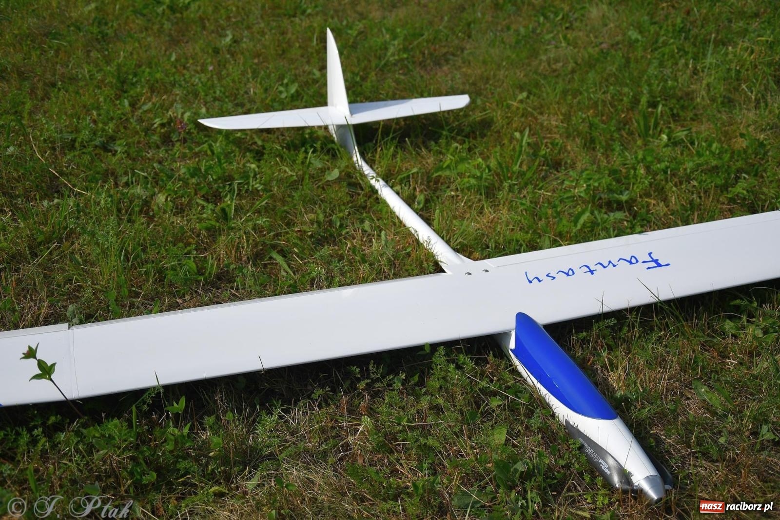 Zdjęcie w galerii na portalu naszraciborz.pl: Filmowe podsumowanie XVI Pikniku Modelarskiego [WIDEO] wiadomości z regionu