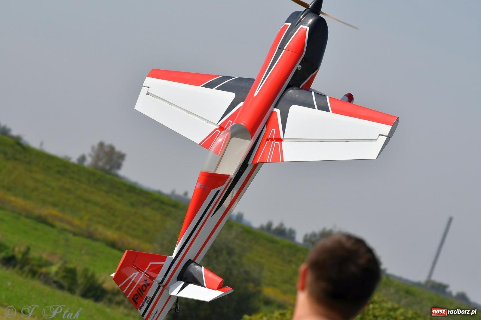 Zdjęcie w galerii na portalu naszraciborz.pl: Filmowe podsumowanie XVI Pikniku Modelarskiego [WIDEO] wiadomości z regionu