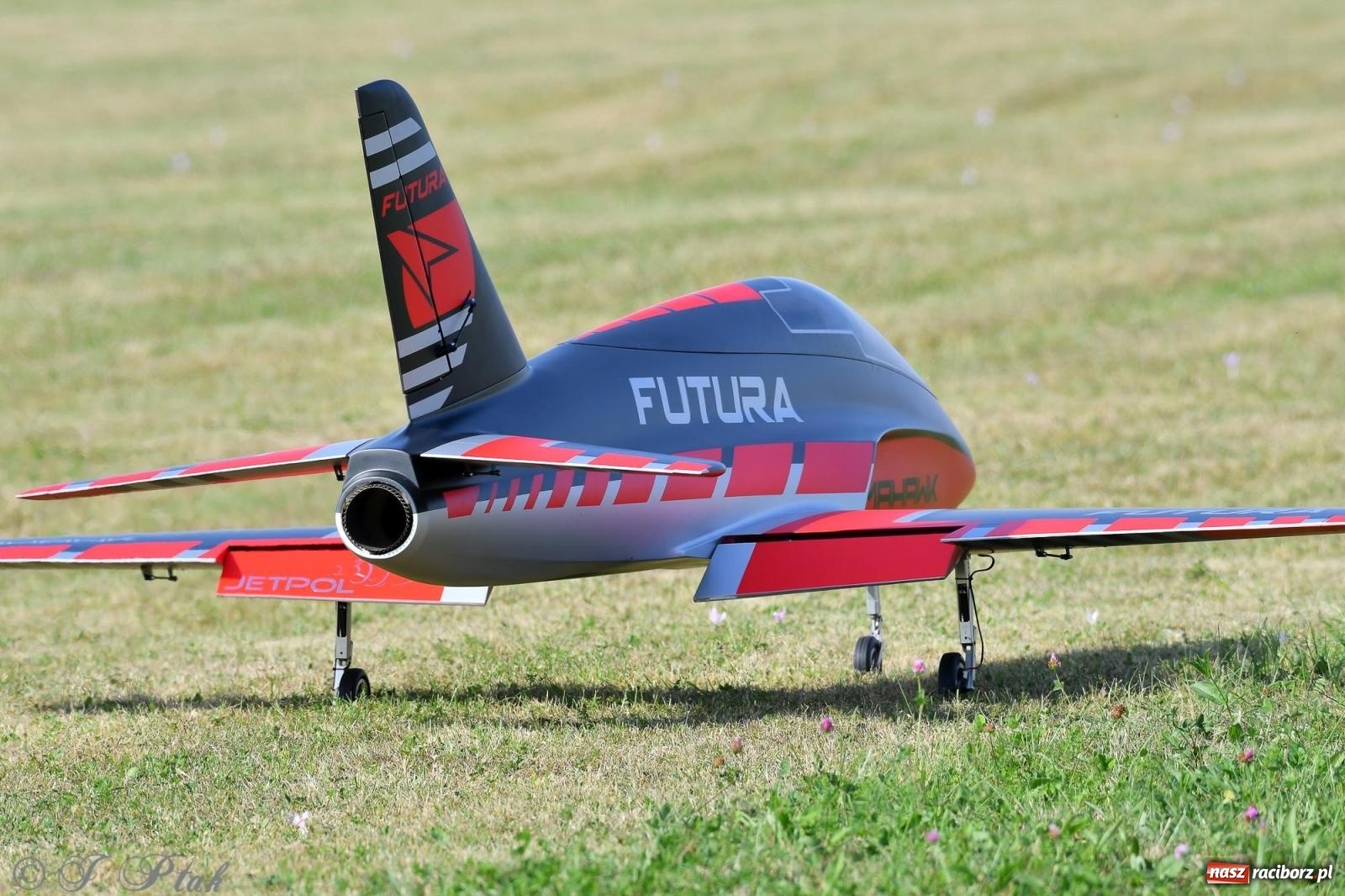 Zdjęcie w galerii na portalu naszraciborz.pl: Filmowe podsumowanie XVI Pikniku Modelarskiego [WIDEO] wiadomości z regionu