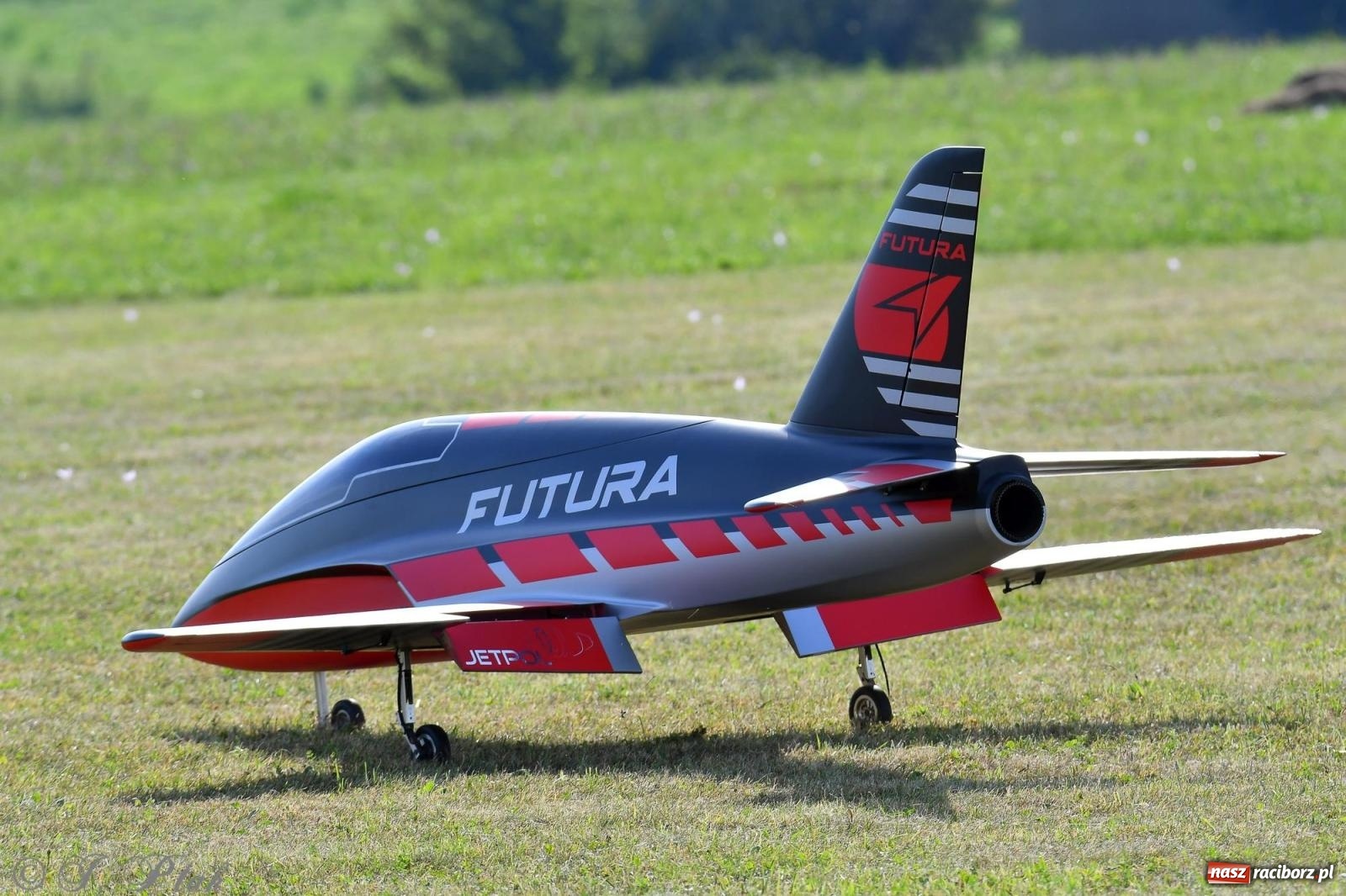 Zdjęcie w galerii na portalu naszraciborz.pl: Filmowe podsumowanie XVI Pikniku Modelarskiego [WIDEO] wiadomości z regionu