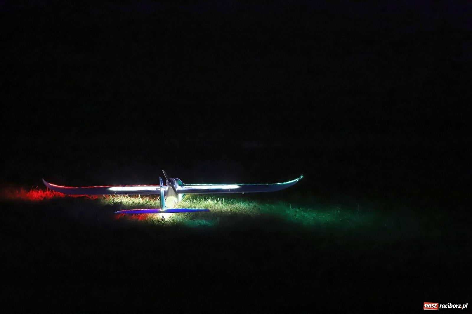 Zdjęcie w galerii na portalu naszraciborz.pl: Filmowe podsumowanie XVI Pikniku Modelarskiego [WIDEO] wiadomości z regionu