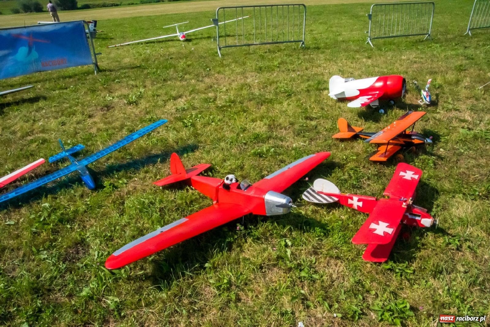 Zdjęcie w galerii na portalu naszraciborz.pl: Filmowe podsumowanie XVI Pikniku Modelarskiego [WIDEO] wiadomości z regionu