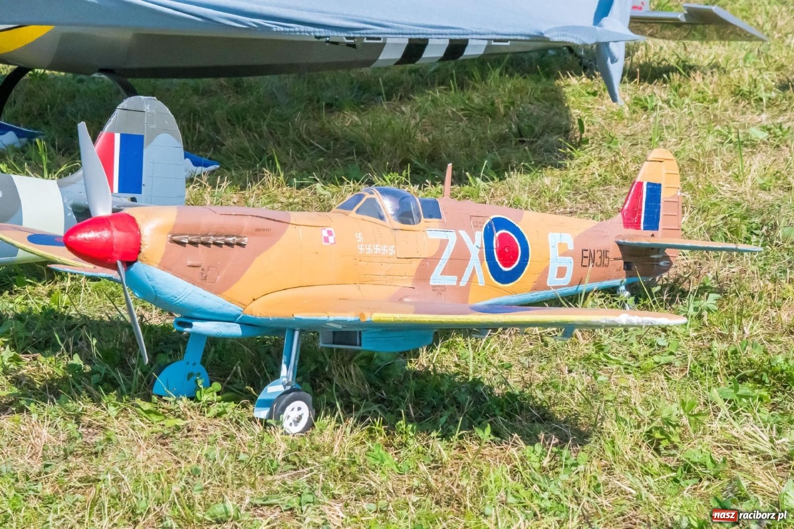 Zdjęcie w galerii na portalu naszraciborz.pl: Filmowe podsumowanie XVI Pikniku Modelarskiego [WIDEO] wiadomości z regionu