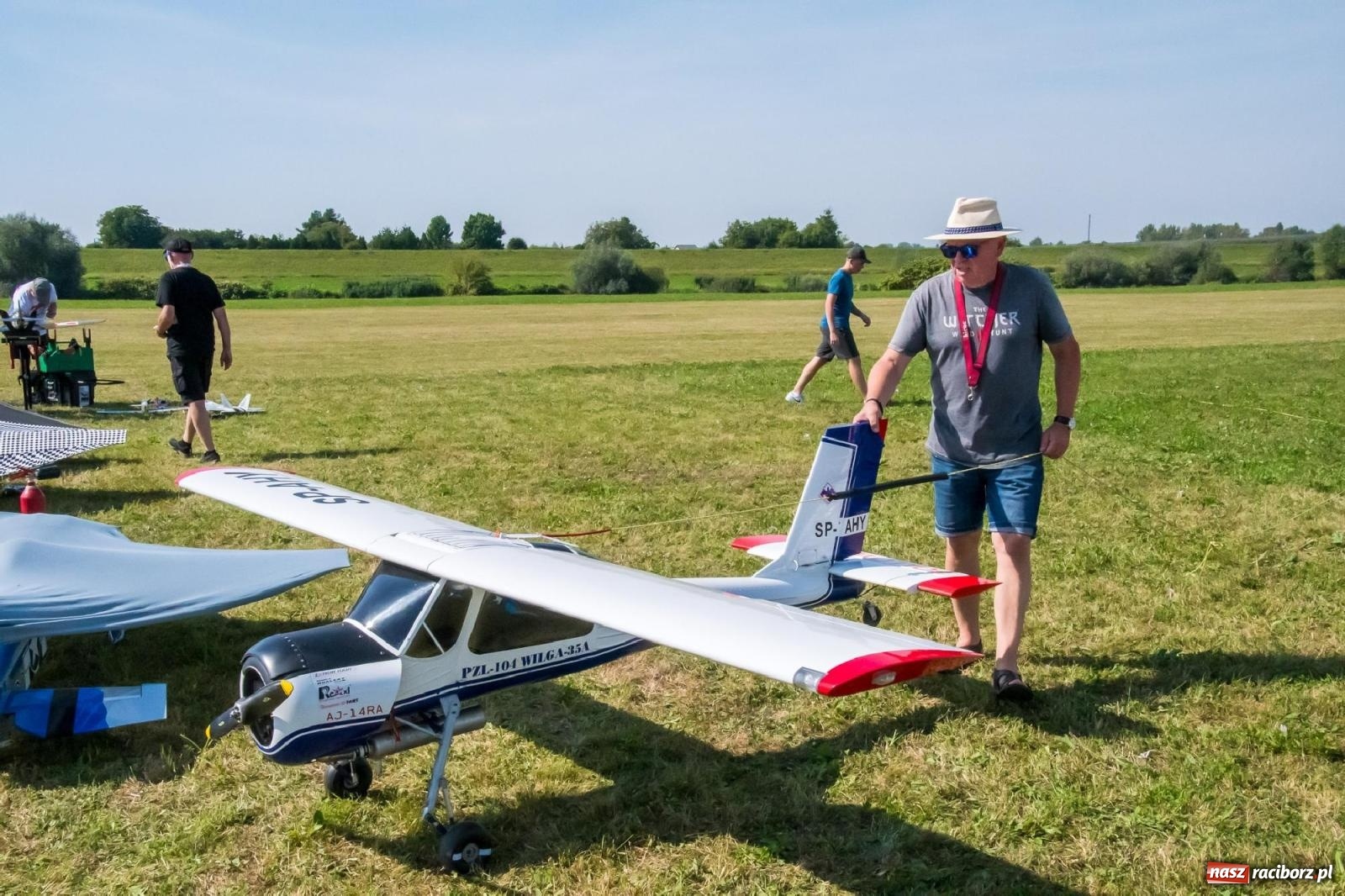 Zdjęcie w galerii na portalu naszraciborz.pl: Filmowe podsumowanie XVI Pikniku Modelarskiego [WIDEO] wiadomości z regionu