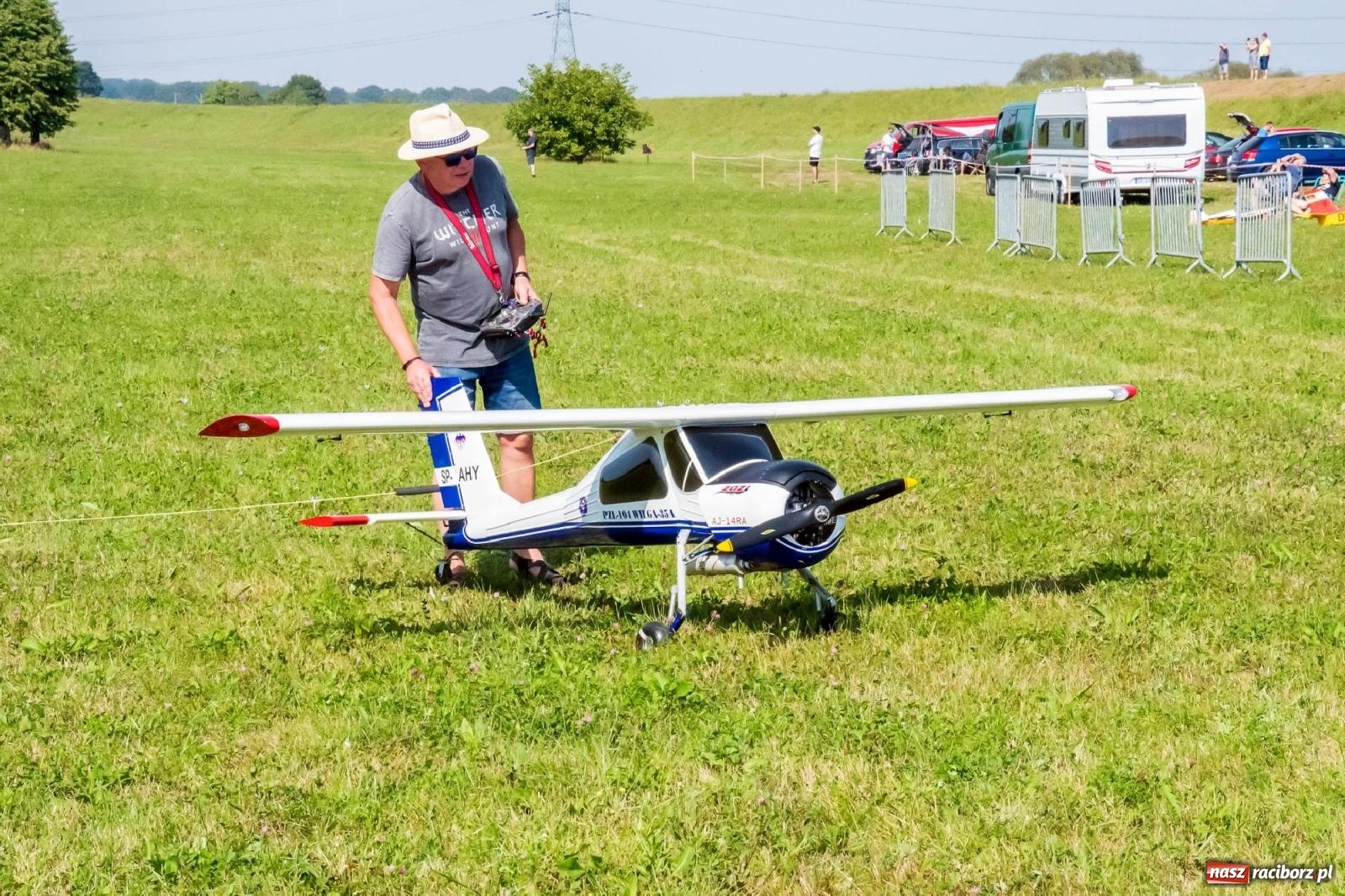 Zdjęcie w galerii na portalu naszraciborz.pl: Filmowe podsumowanie XVI Pikniku Modelarskiego [WIDEO] wiadomości z regionu