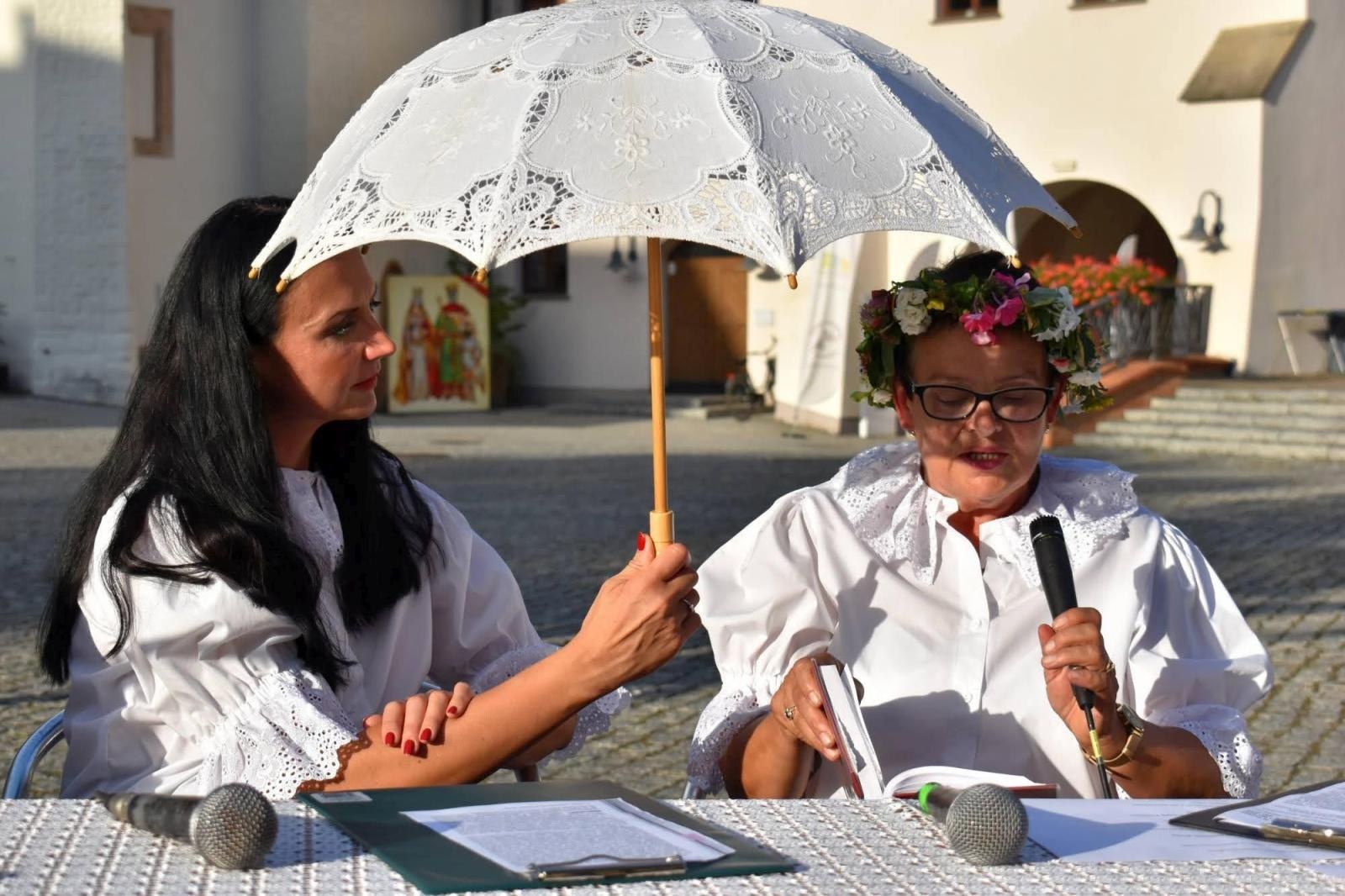 Zdjęcie w galerii na portalu naszraciborz.pl: 12. odsłona Narodowego Czytania na Zamku Piastowskim za nami wiadomości z regionu