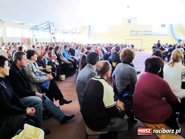 Zdjęcie w galerii na portalu naszraciborz.pl: Strauss i Władca Pierścieni... wiadomości z regionu